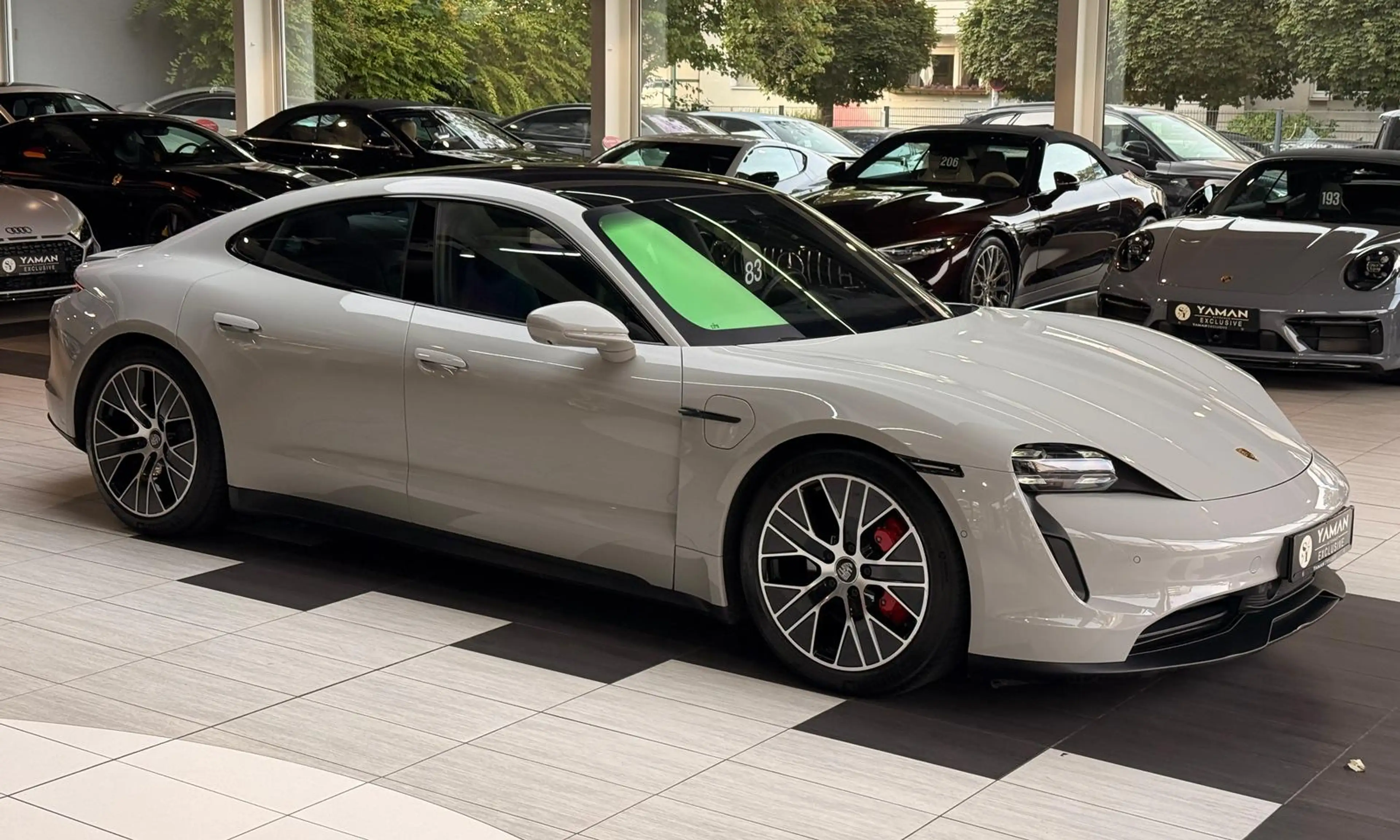 Porsche Taycan 4S Pano|Nachtsicht|innoDrive|Komfortzuga. — photo 5
