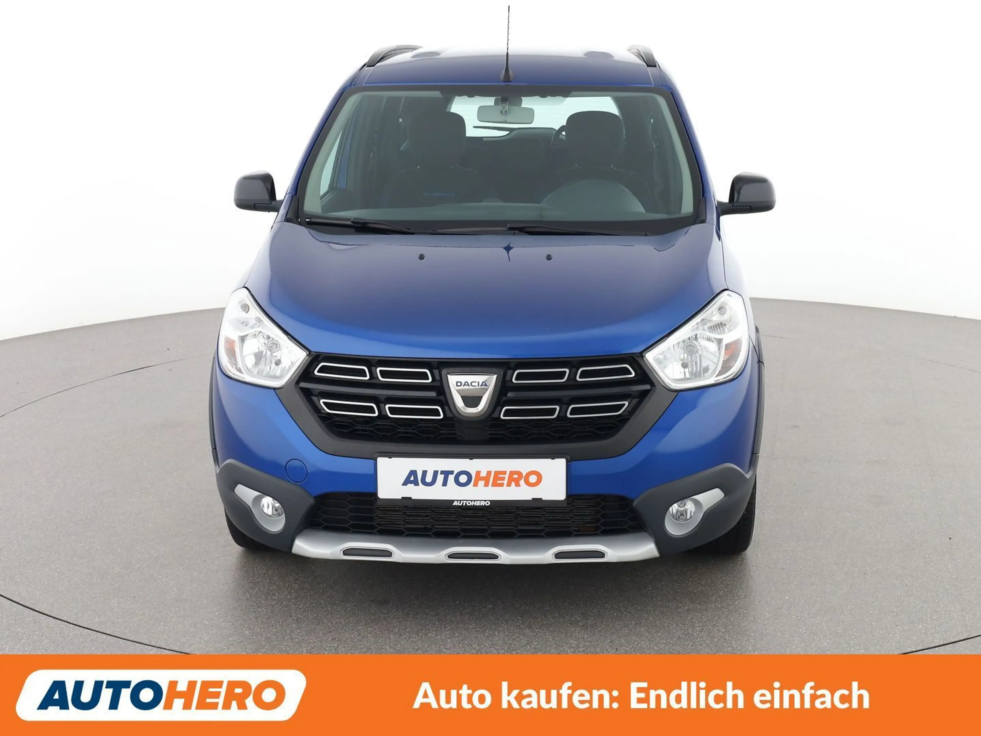 Dacia Lodgy 1.5 Blue dCi Celebration — photo 9