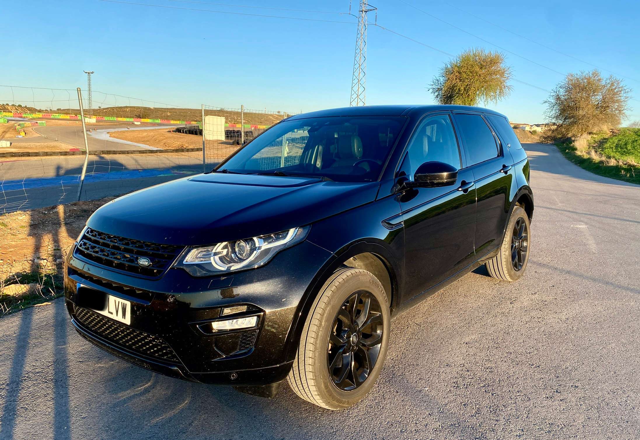 Land Rover Discovery Sport Discovery Sport 2.2TD4 SE 4x4 150 SE - foto 1