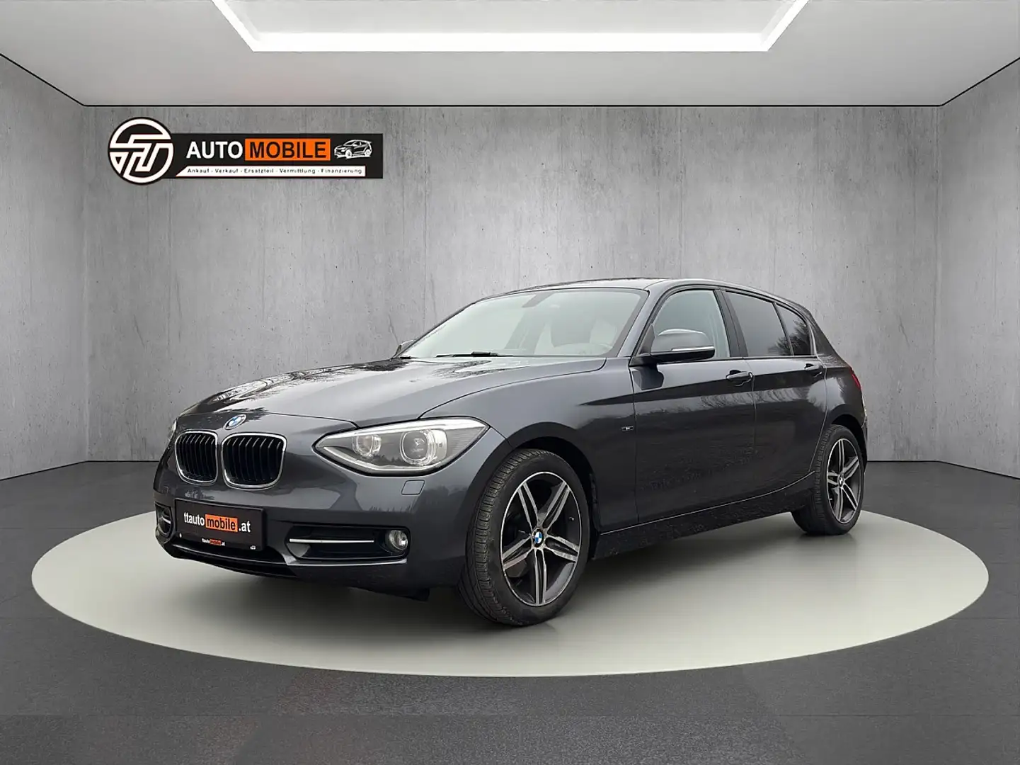 BMW 118 d xDrive Österreich-Paket Grau - 1