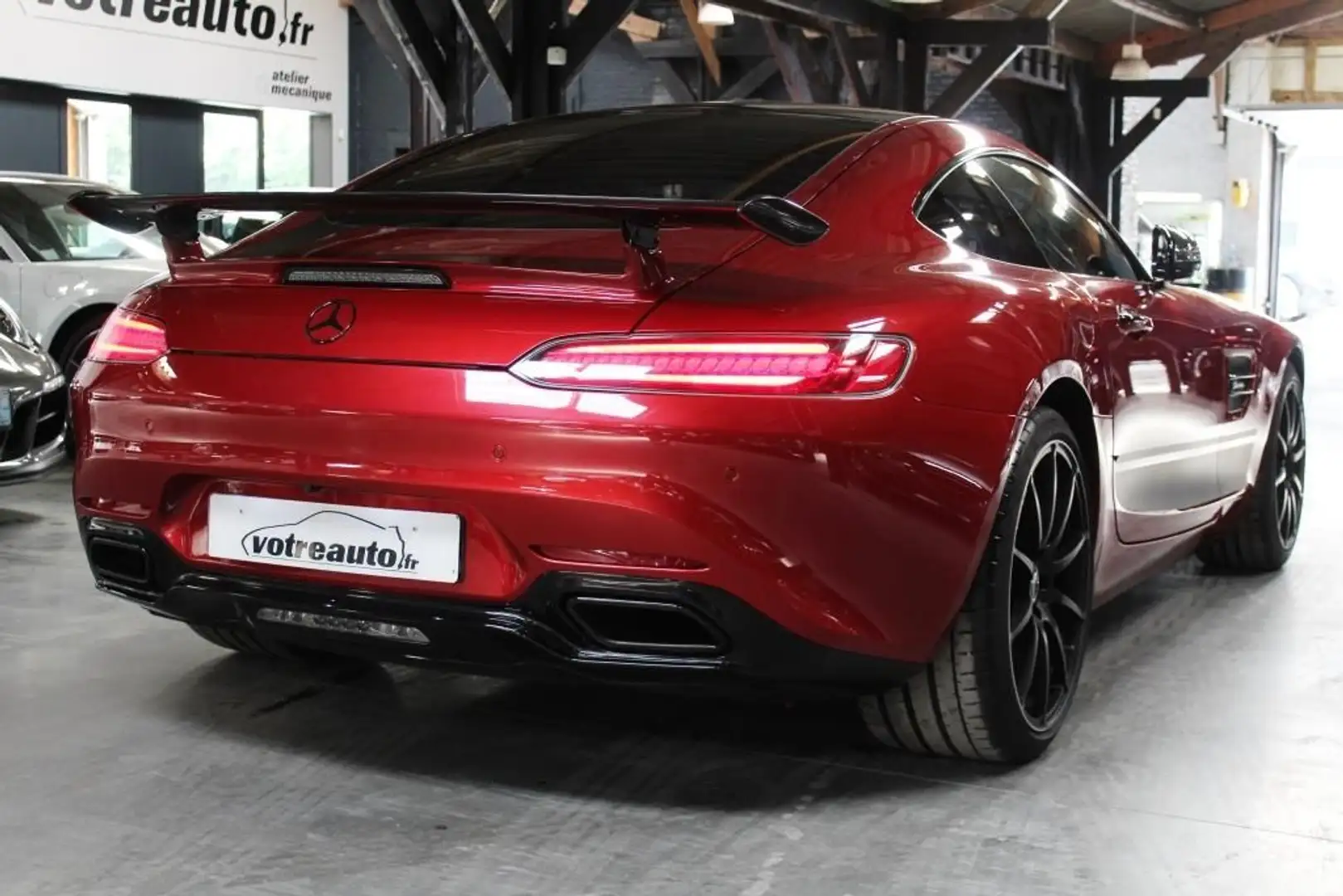 Mercedes-Benz AMG GT 4.0 V8 510 AMG GT S Rouge - 2