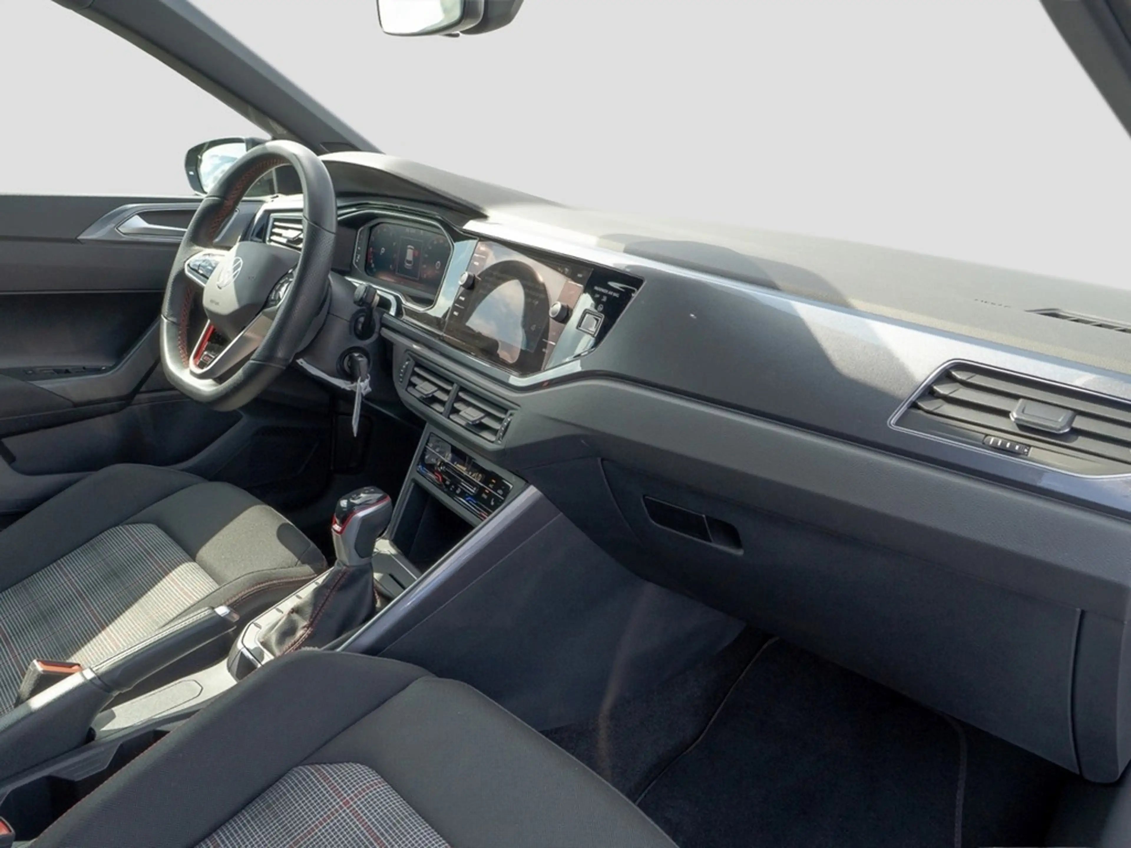 Volkswagen Polo GTI 2.0 TSI DSG IQ Light, App-Connect — photo 9