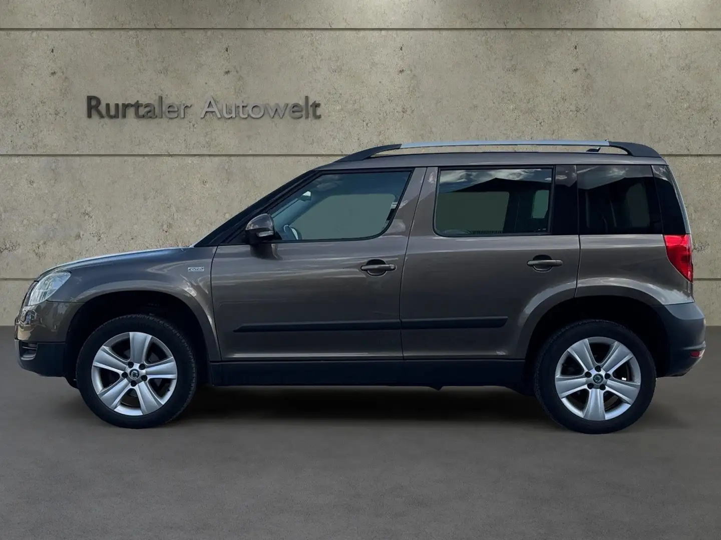 Skoda Yeti Family *KLIMAAUT *NAVI *SHZ *PDC *TEMP *TÜV Braun - 2