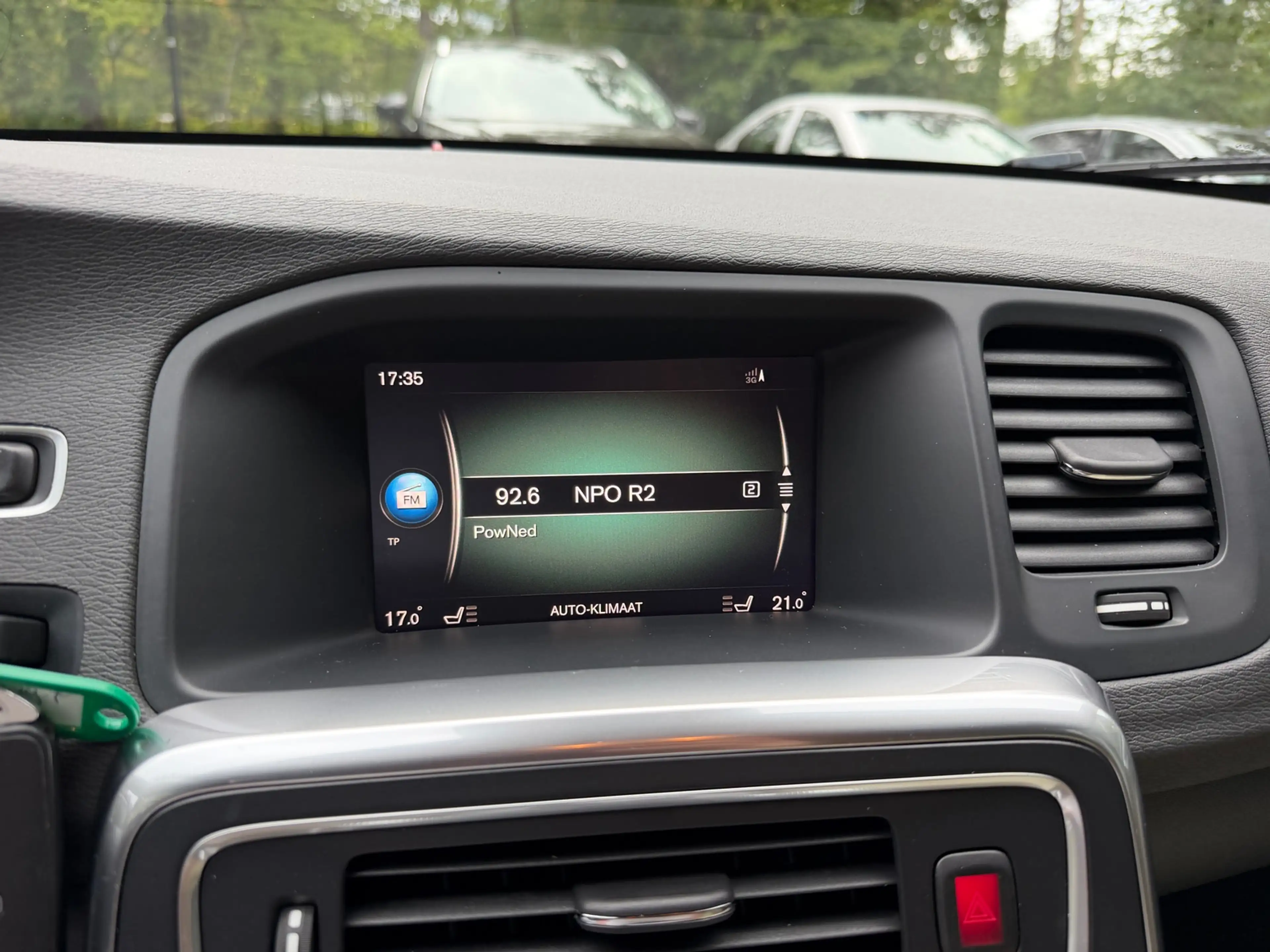 Volvo V60 1.5 T3 Polar+ Dynamic — photo 16