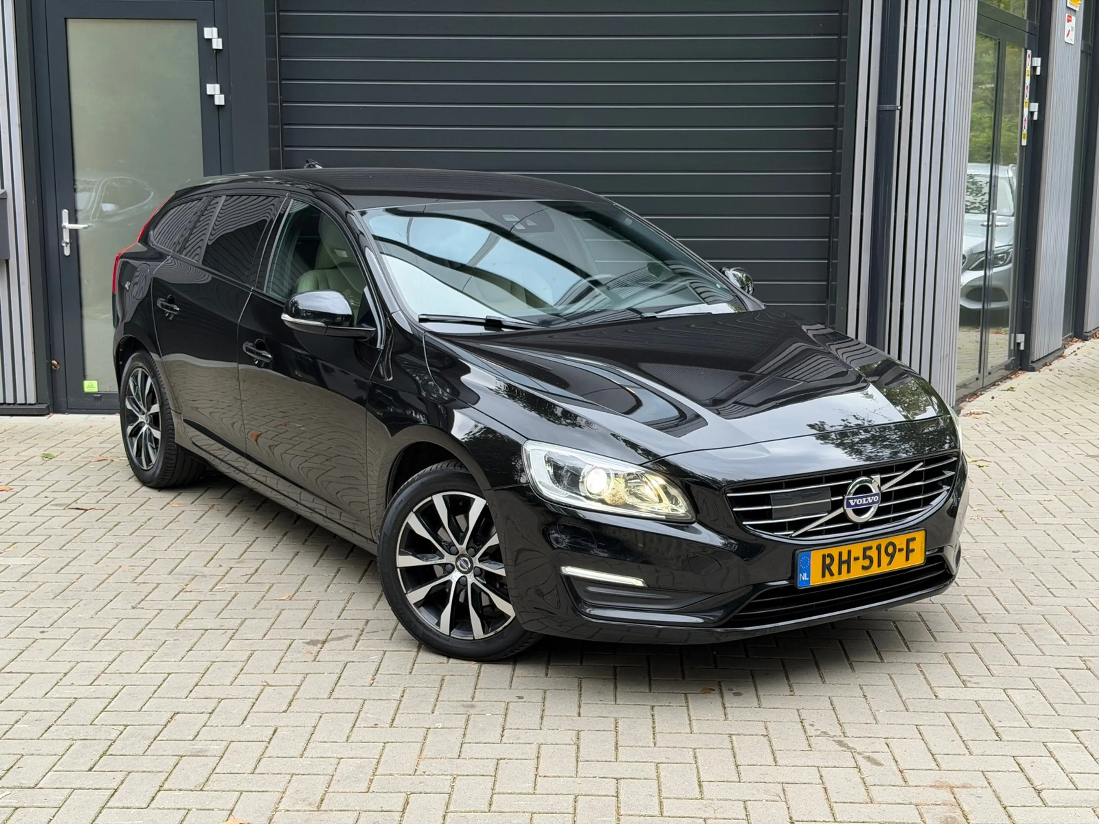 Volvo V60 1.5 T3 Polar+ Dynamic
