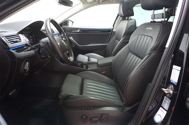 Skoda Superb 1.4eTSI iV L&K Virtual VOLL — photo 13