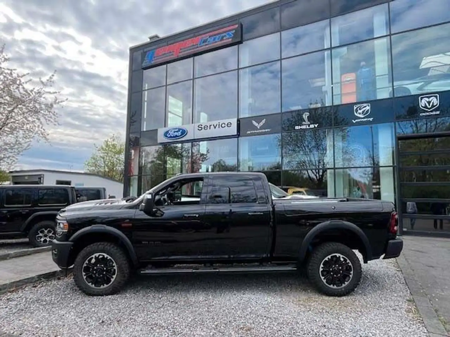 Dodge RAM 2500 Rebel Crew Cab  RAMBOX 6.7l TD 3.99% Schwarz - 1