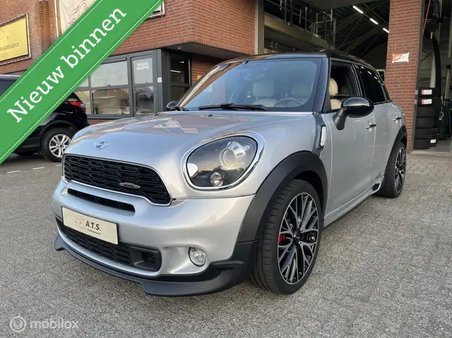 MINI John Cooper Works Countryman 1.6 ALL4 Chili
