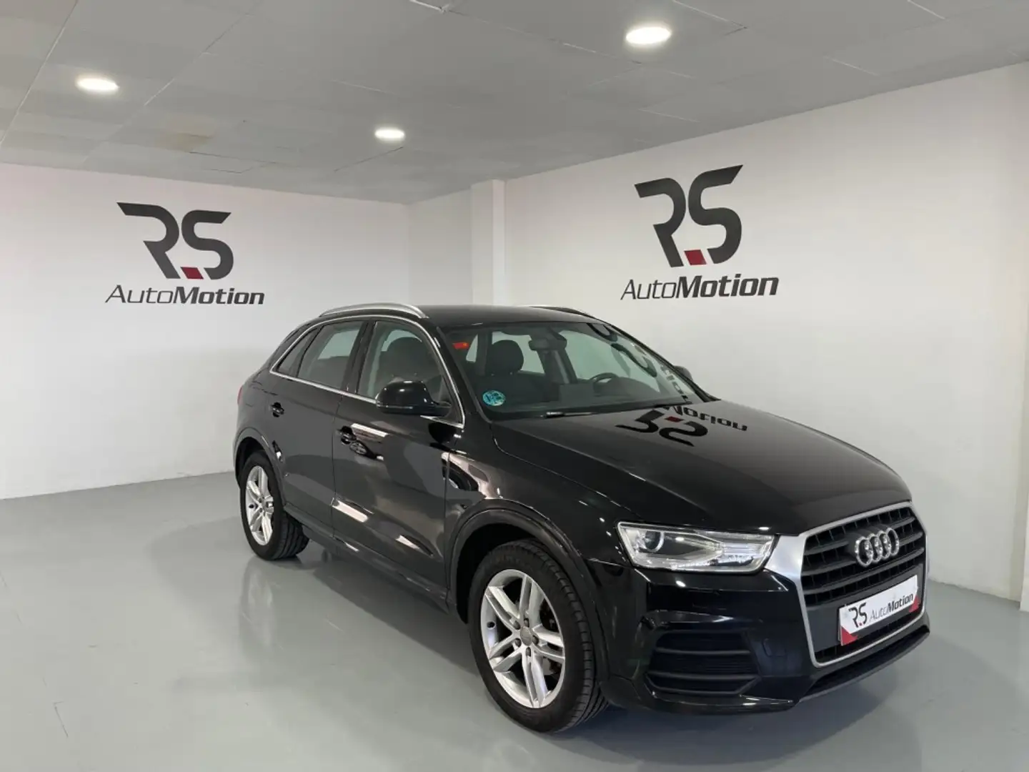 Audi Q3 2.0TDI Design edition quattro 110kW Noir - 1
