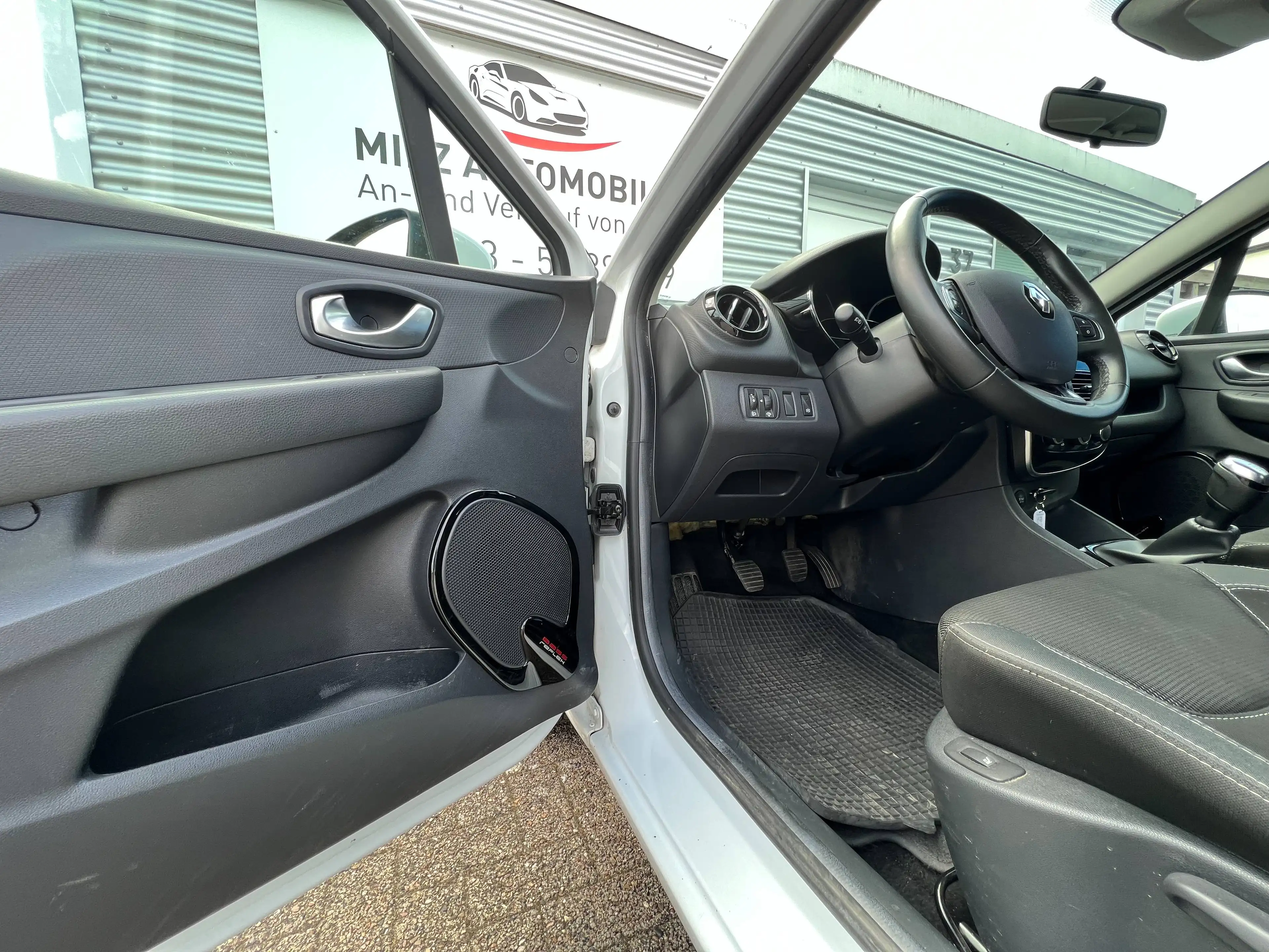 Renault Clio Limited / MwSt. — photo 5