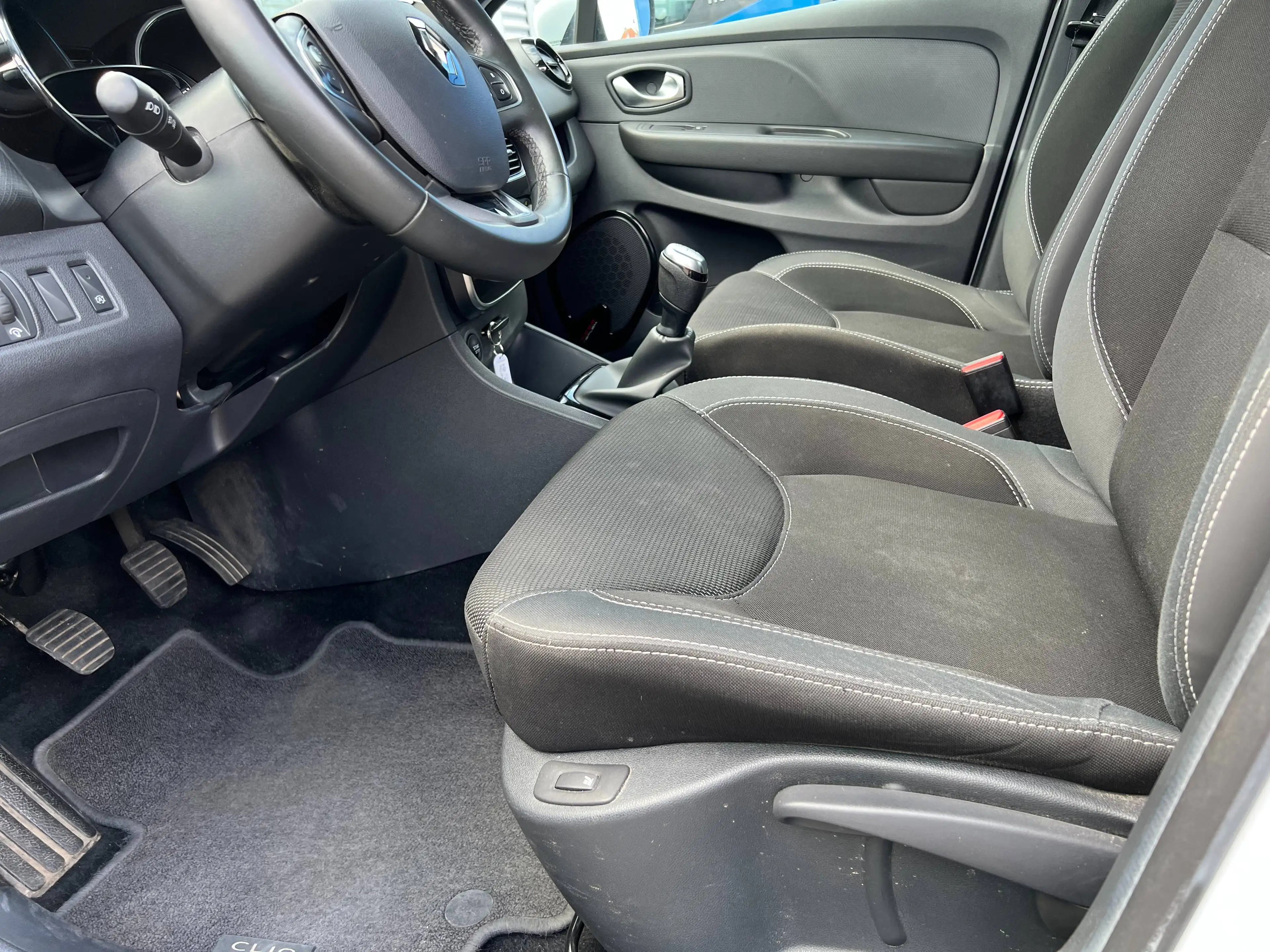 Renault Clio Limited / MwSt. — photo 6