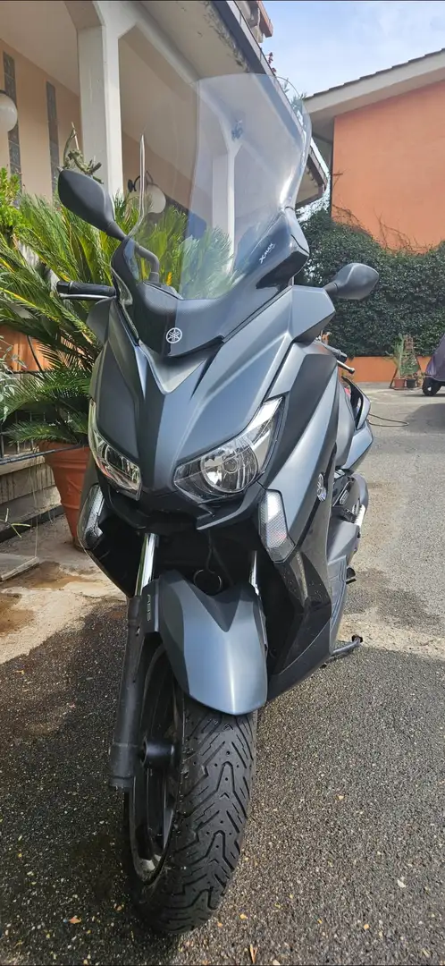 Yamaha X-Max 250 Iron max - 1