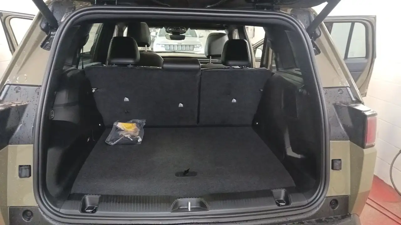 Jeep Cherokee снимка Jeep Cherokee