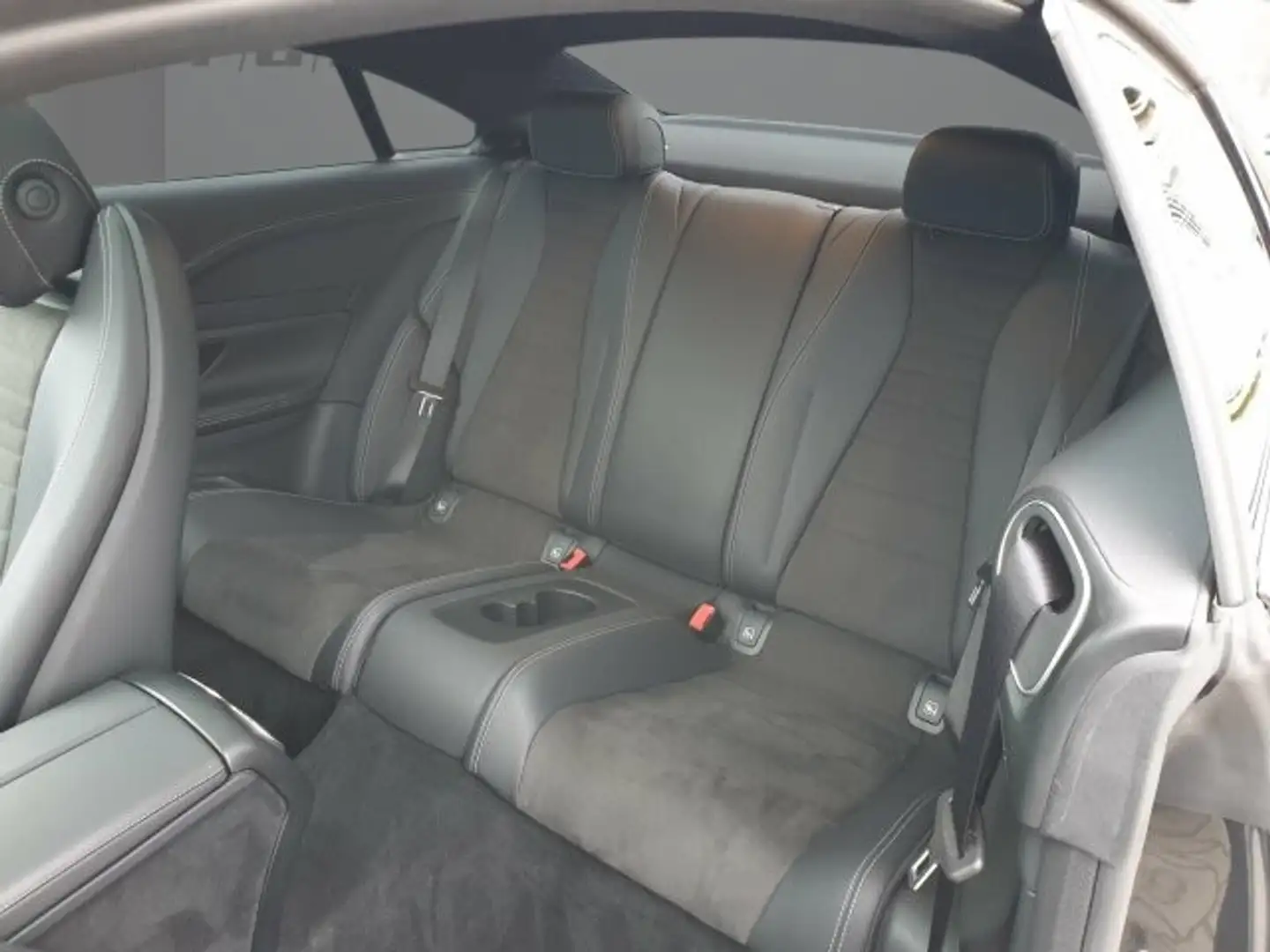 Mercedes-Benz E 300 AMG Line +Wide+MBUX+Pano+LED+Navi+Night Grigio - 2