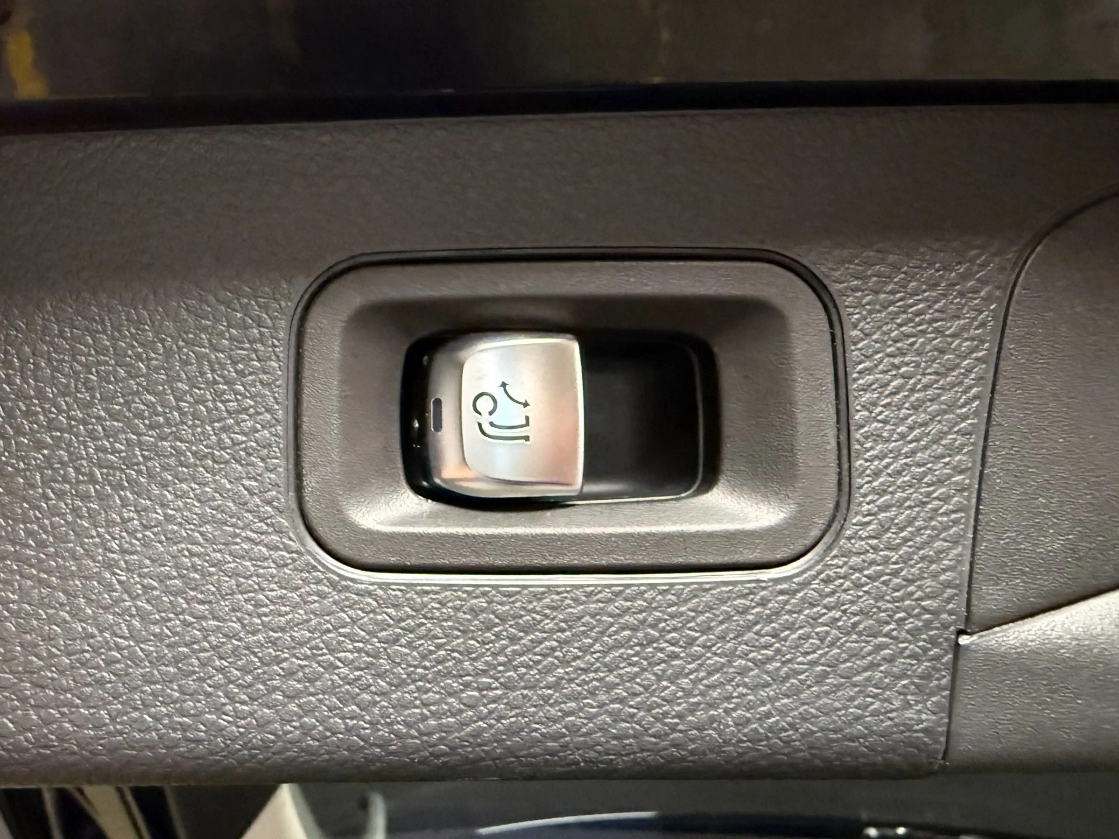Mercedes-Benz GLC 250 AMG Line 4MATIC Sport Edition Premium Plus|360CAM| — photo 10