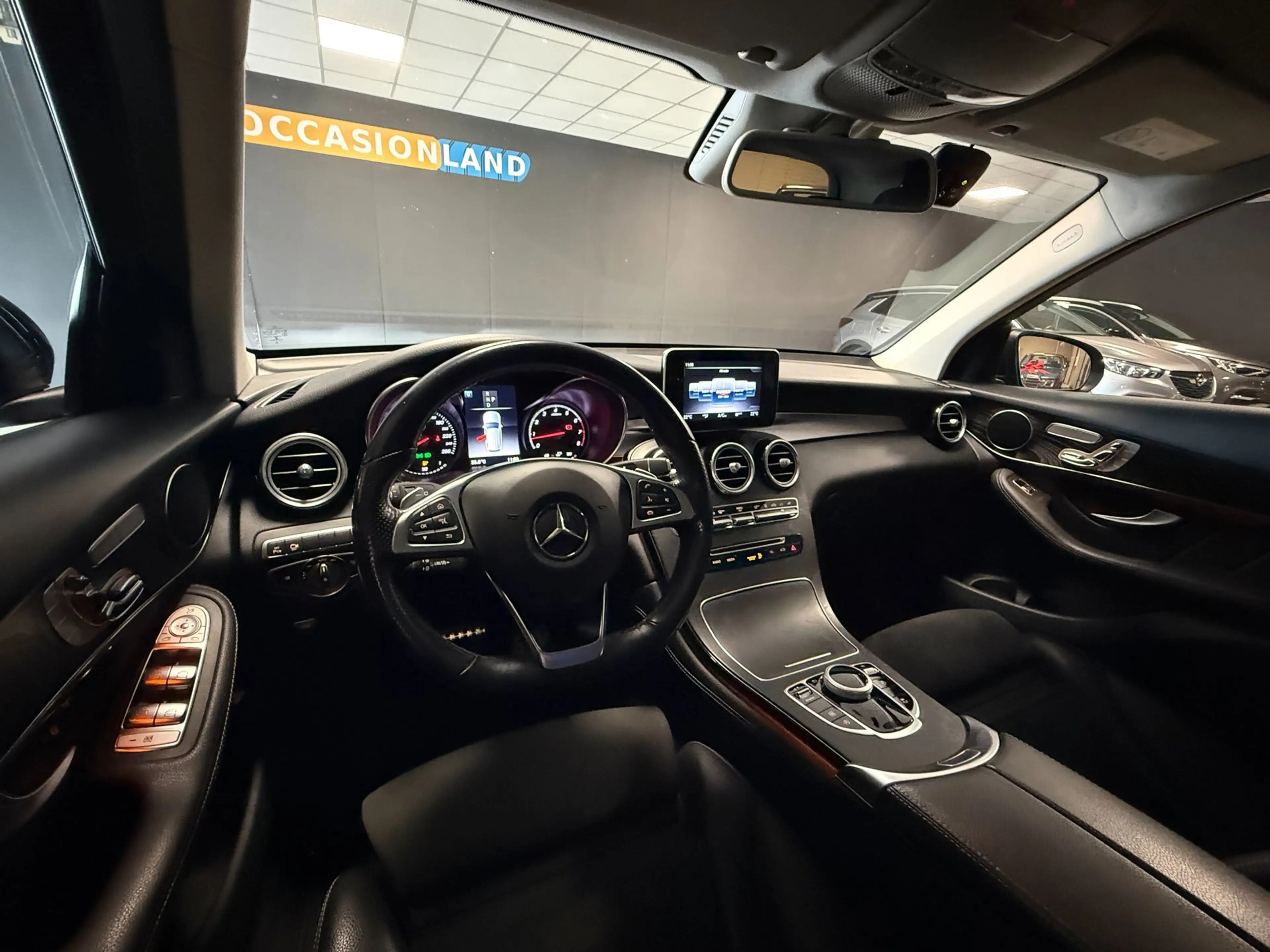 Mercedes-Benz GLC 250 AMG Line 4MATIC Sport Edition Premium Plus|360CAM| — photo 12