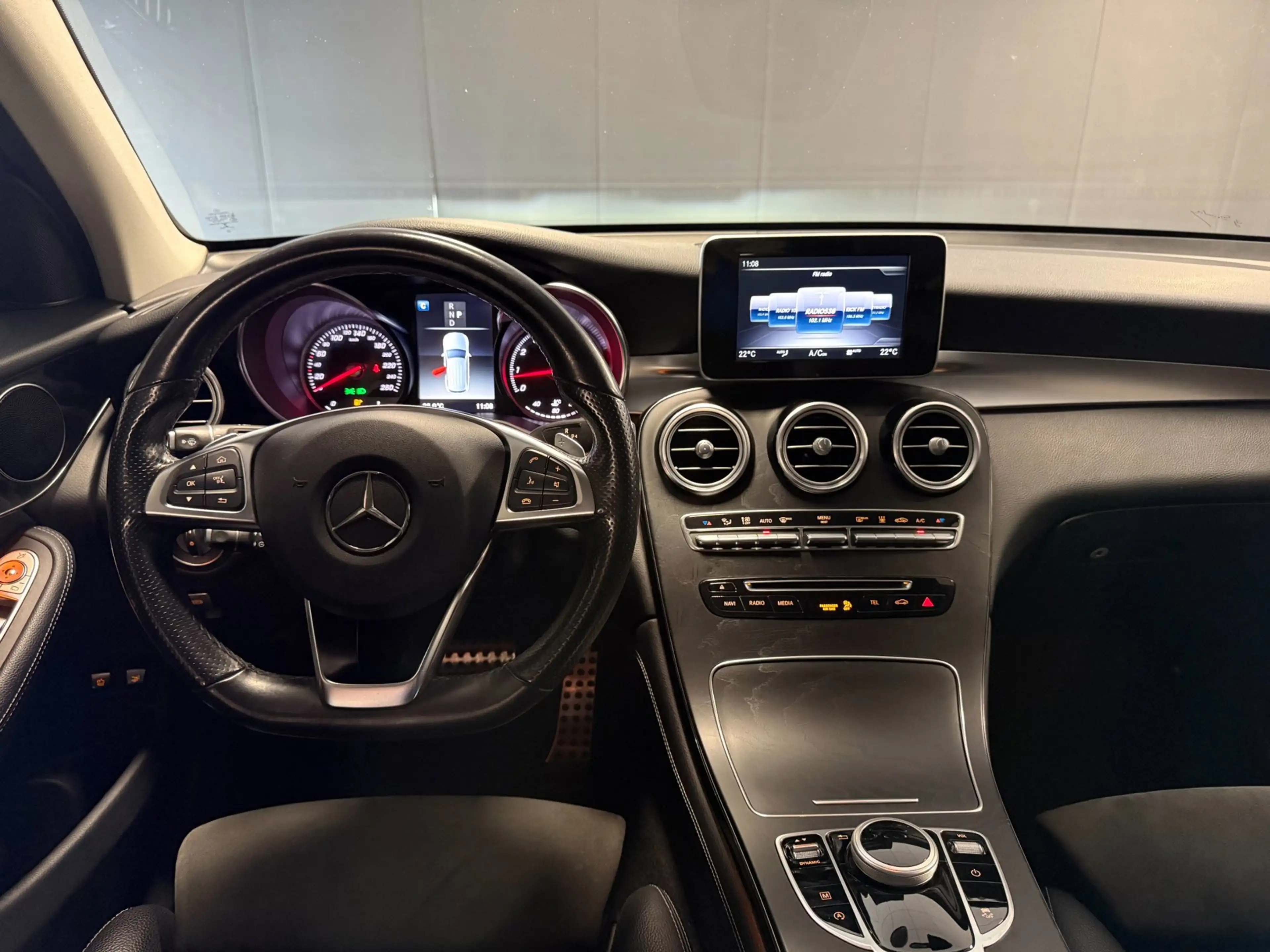 Mercedes-Benz GLC 250 AMG Line 4MATIC Sport Edition Premium Plus|360CAM| — photo 13