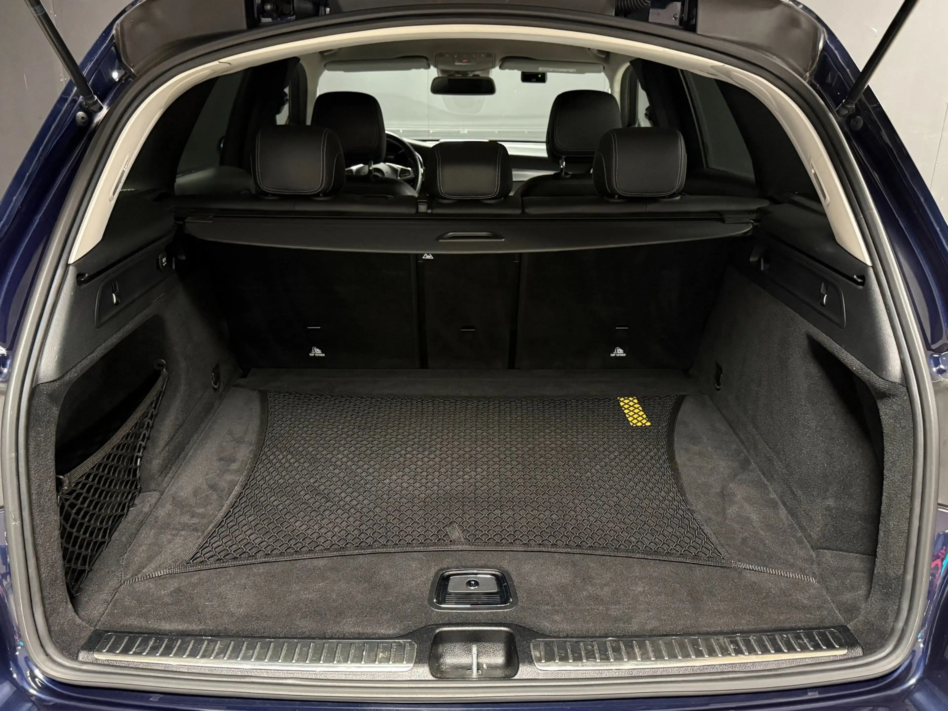 Mercedes-Benz GLC 250 AMG Line 4MATIC Sport Edition Premium Plus|360CAM| — photo 8