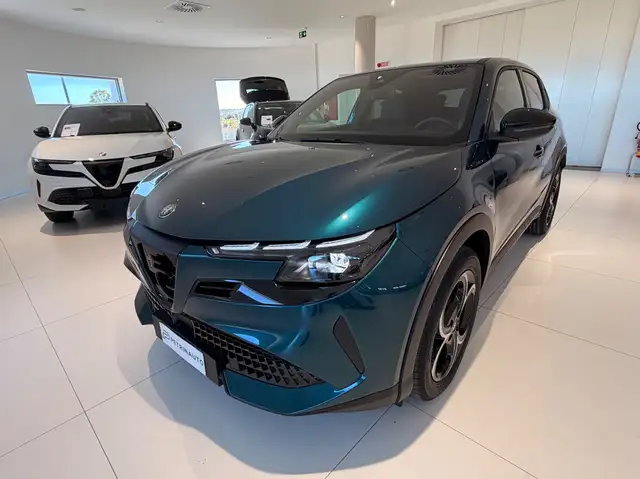 Alfa Romeo Junior 1.2 ibrida Speciale 145cv edct6 Km Zero Nazionale