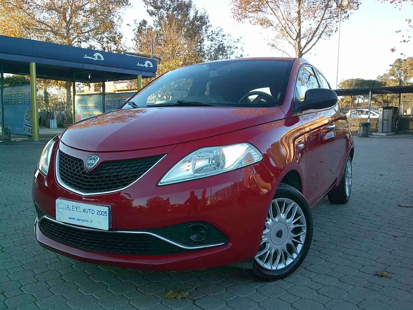 Lancia Ypsilon Ypsilon 1.2 Silver 69cv *Prezzo Reale* Rouge - 1