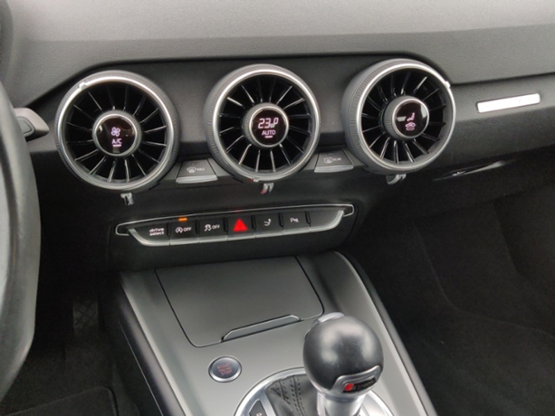 Audi TT Roadster 40+TFSi+NAVI+KAMERA+KLIMA+APS+SHZ+ — photo 14