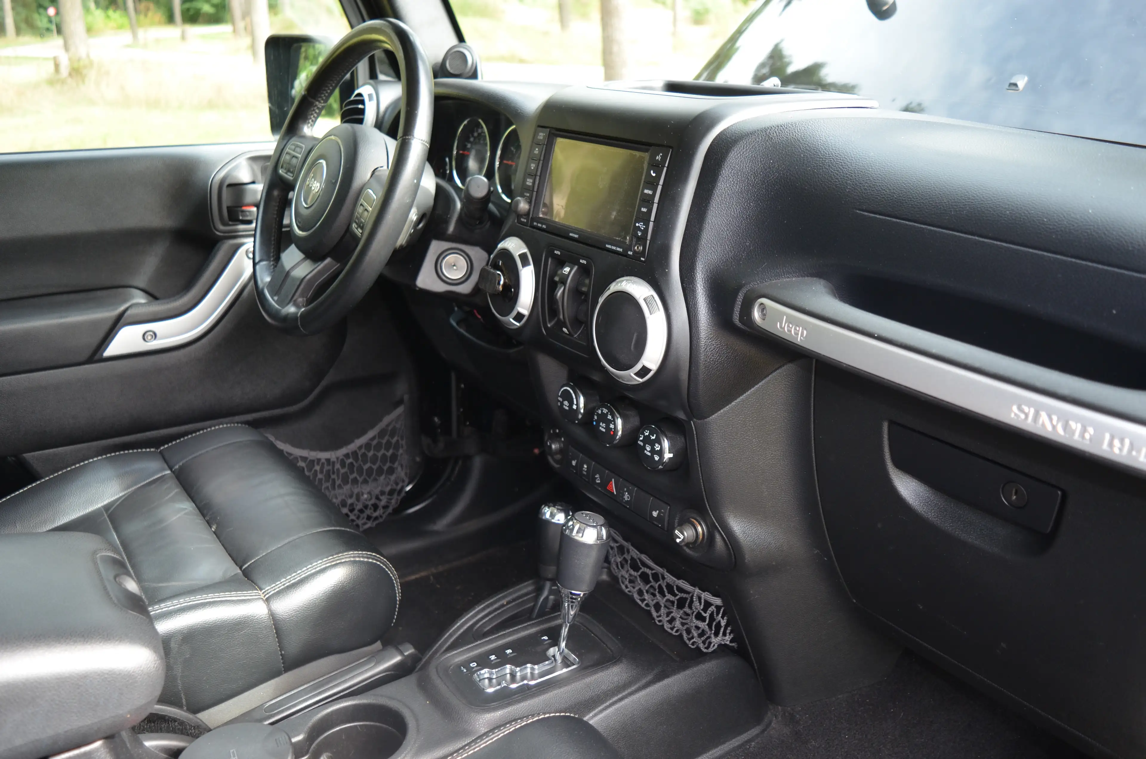 Jeep Wrangler 3.6 Sahara — photo 14