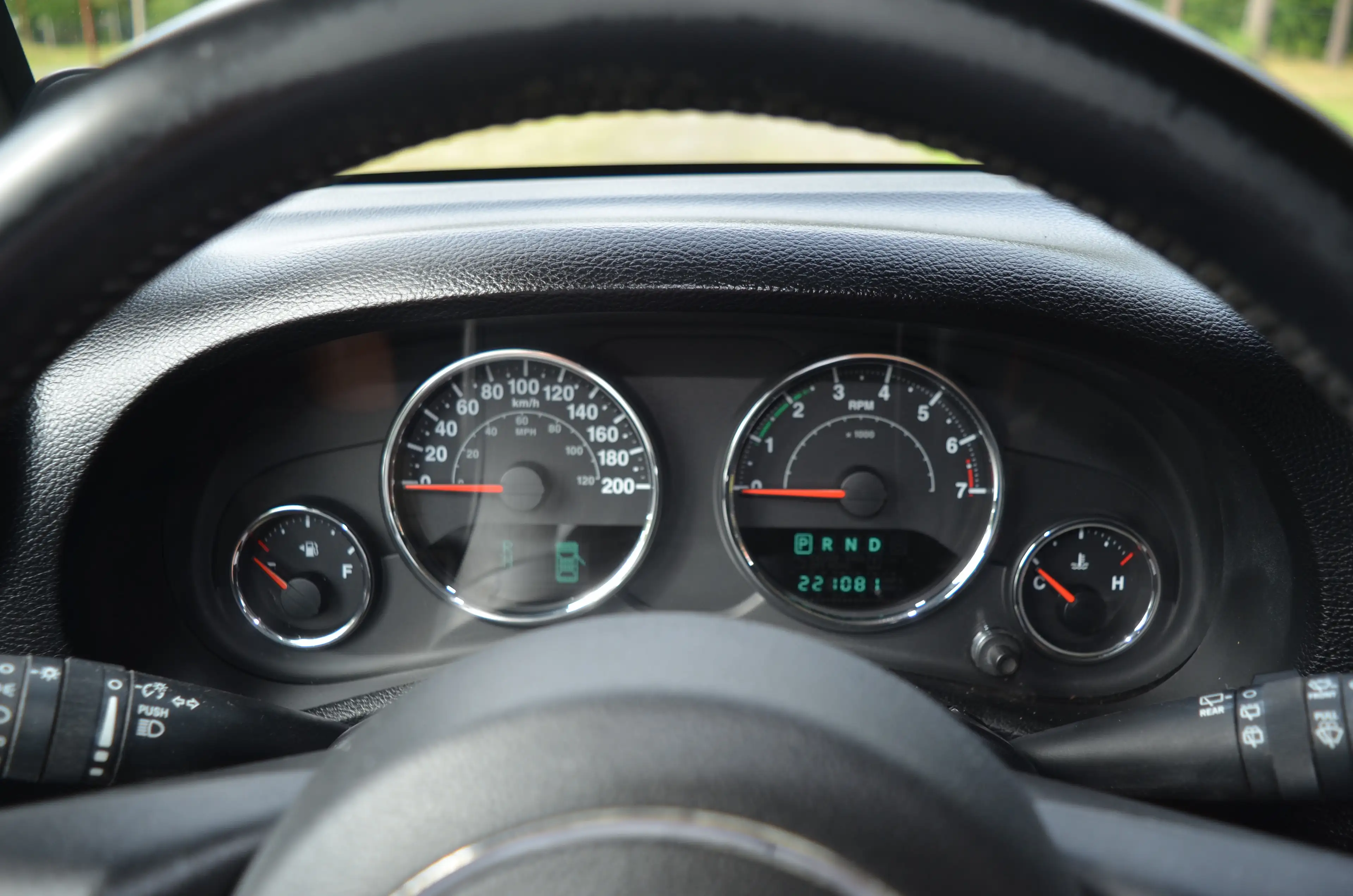 Jeep Wrangler 3.6 Sahara — photo 11