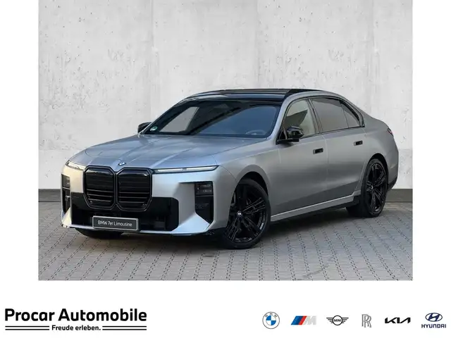 2026 BMW 7 Series in Grey for sale