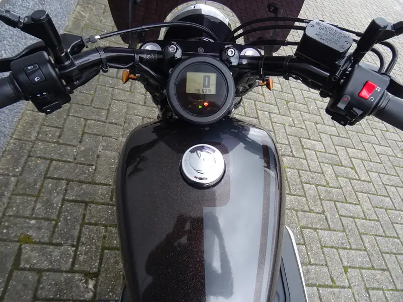 Yamaha Bolt XVS 950 - foto 8