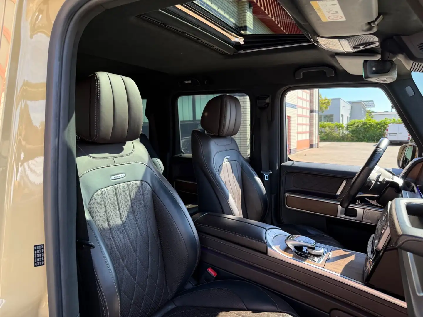 Mercedes-Benz G 63 AMG WÜSTENSAND, EXKLUSIV INTERIEUR PLUS Gelb - 2