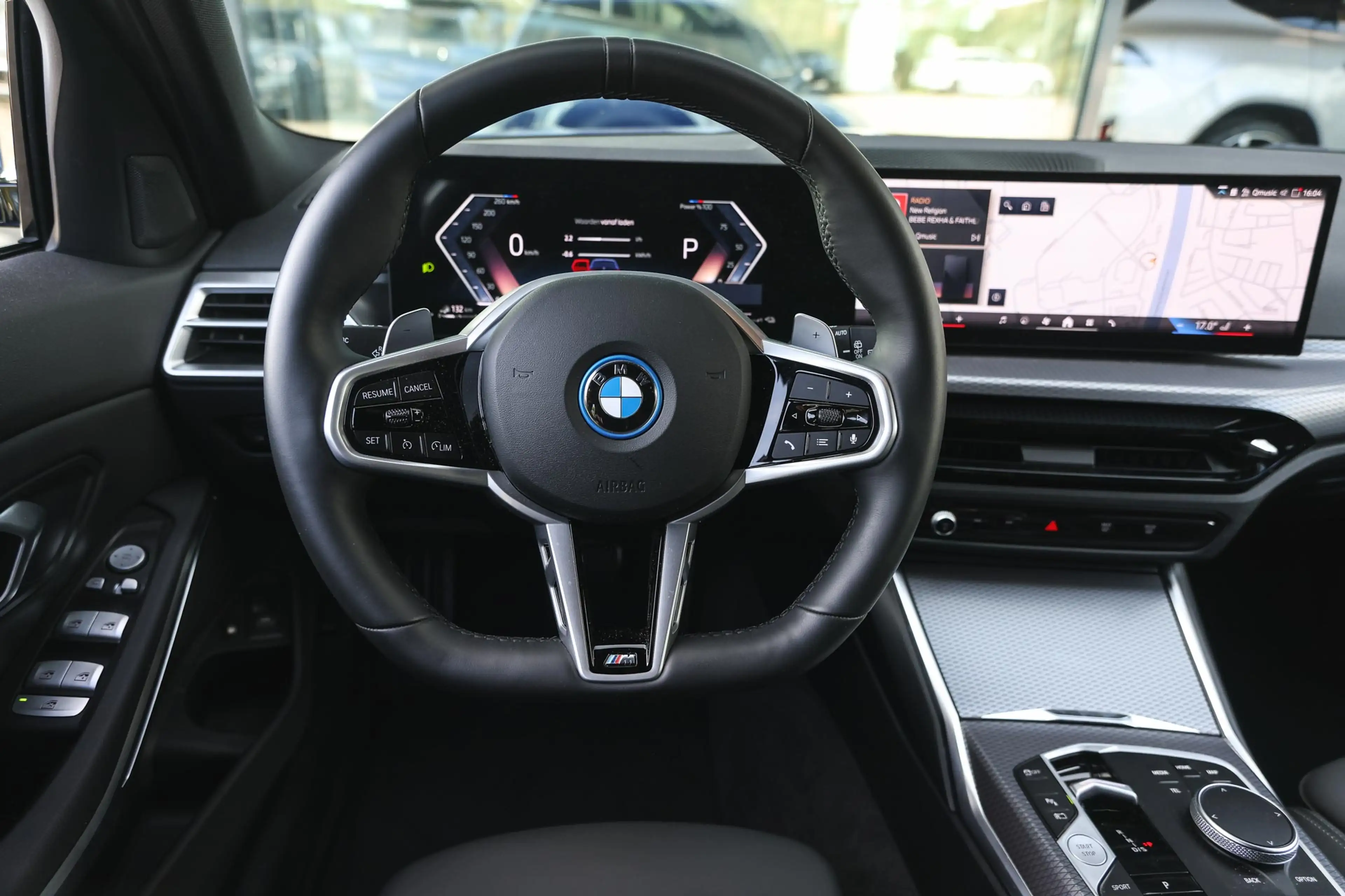 BMW 330 3 Serie Touring 330e M Sport Automaat / Sportstoel — photo 3