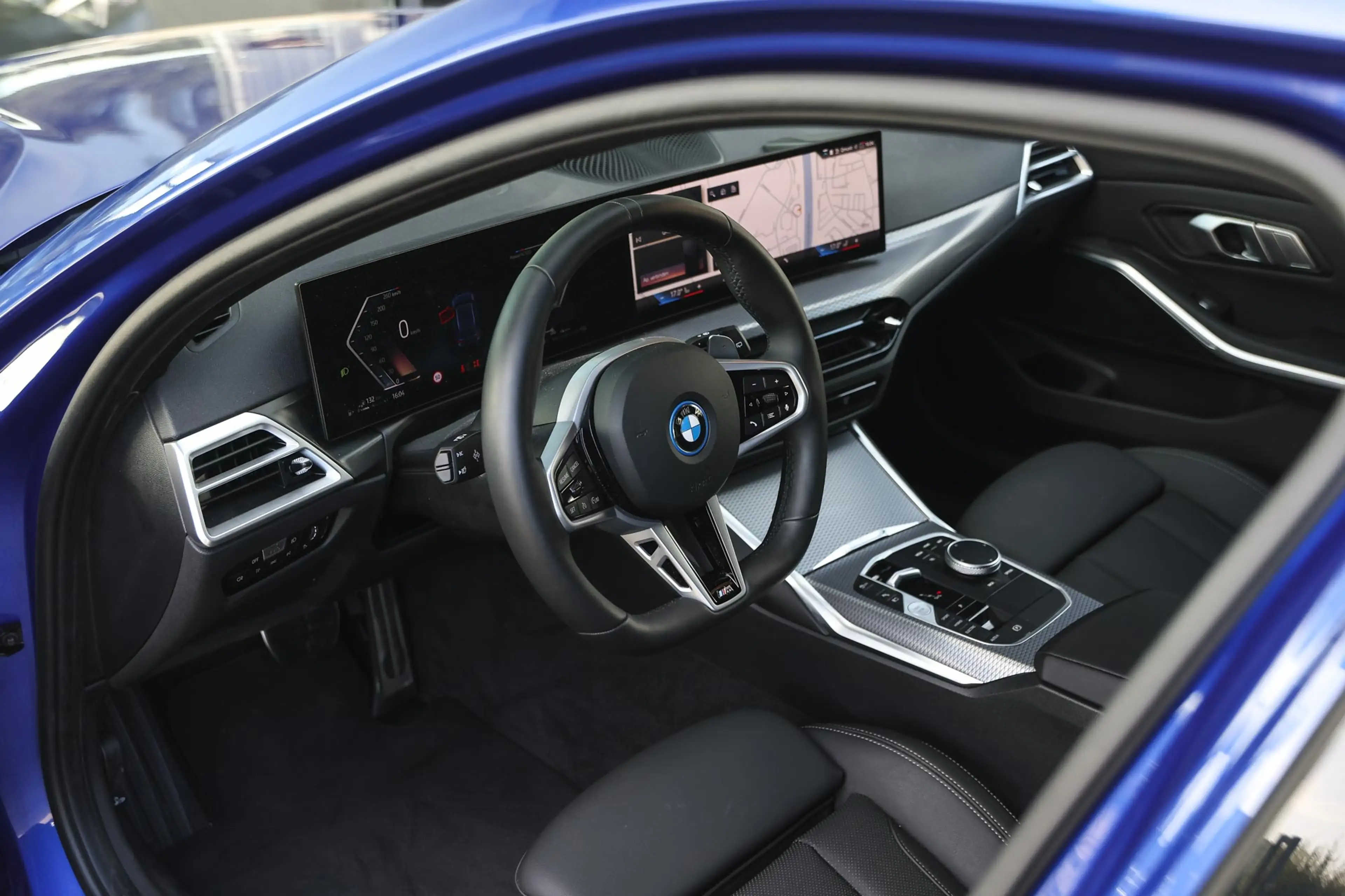 BMW 330 3 Serie Touring 330e M Sport Automaat / Sportstoel — photo 10