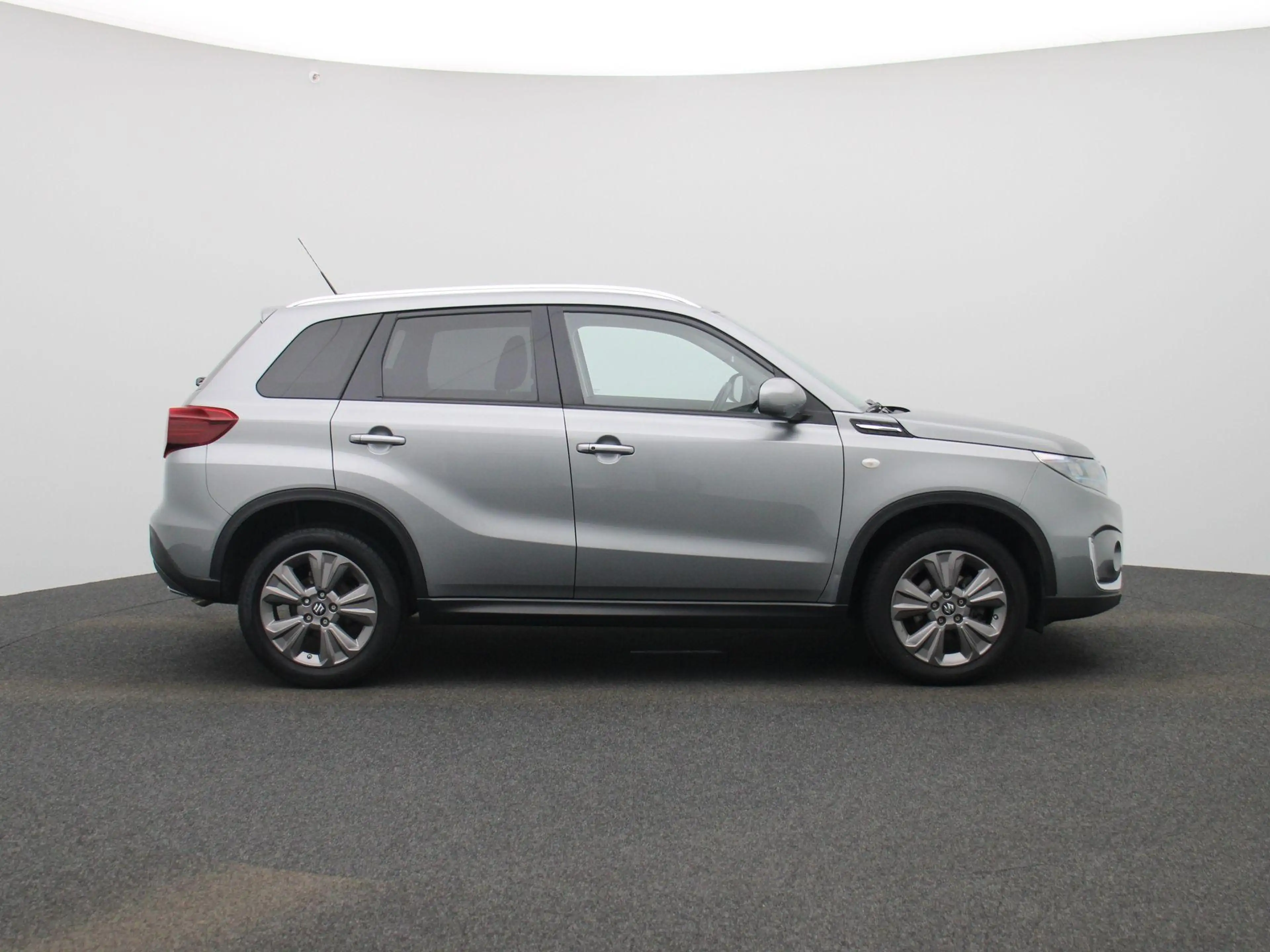 Suzuki Grand Vitara 1.5 Luxe+ 2WD A/T — photo 6