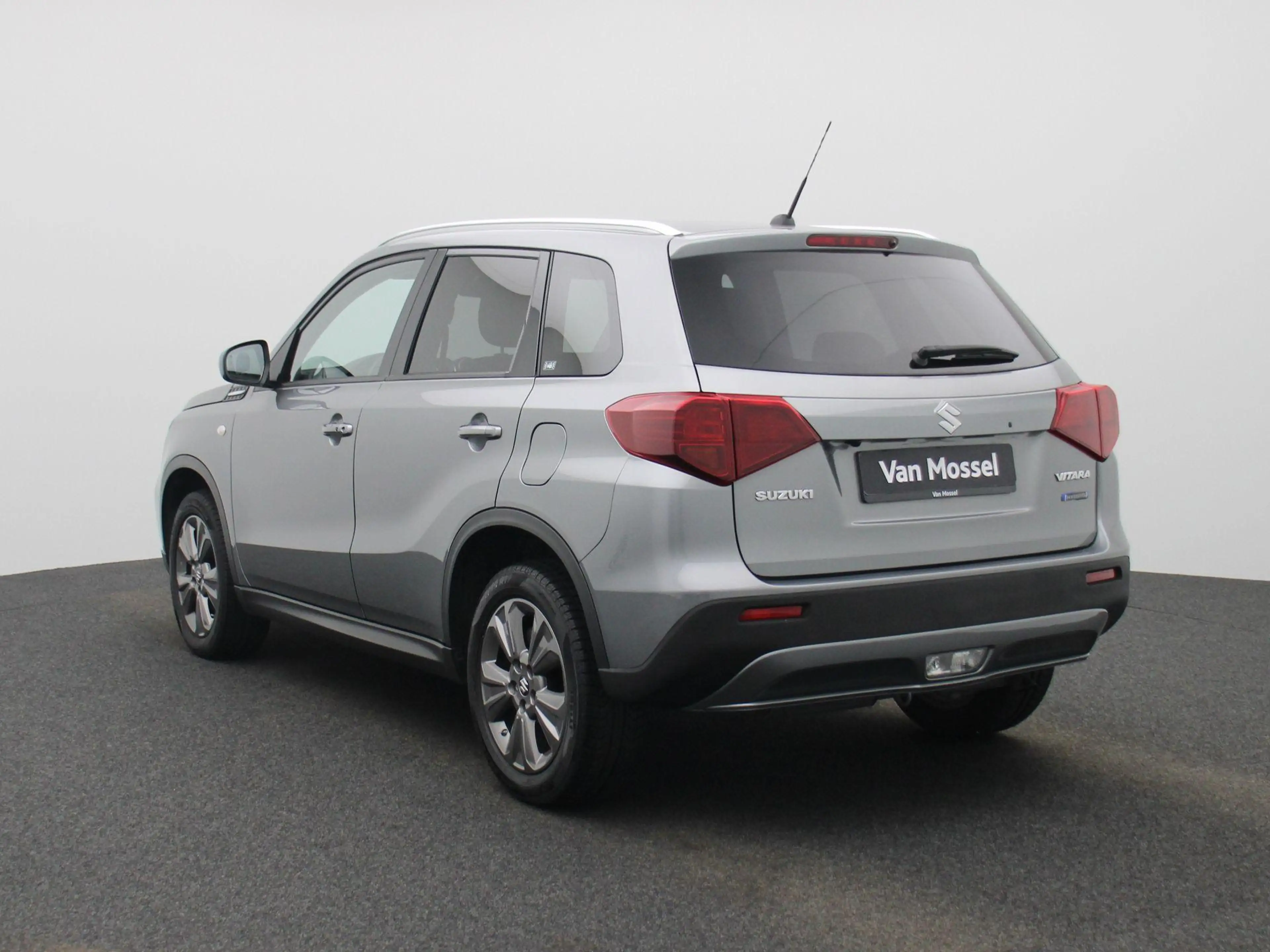 Suzuki Grand Vitara 1.5 Luxe+ 2WD A/T — photo 2
