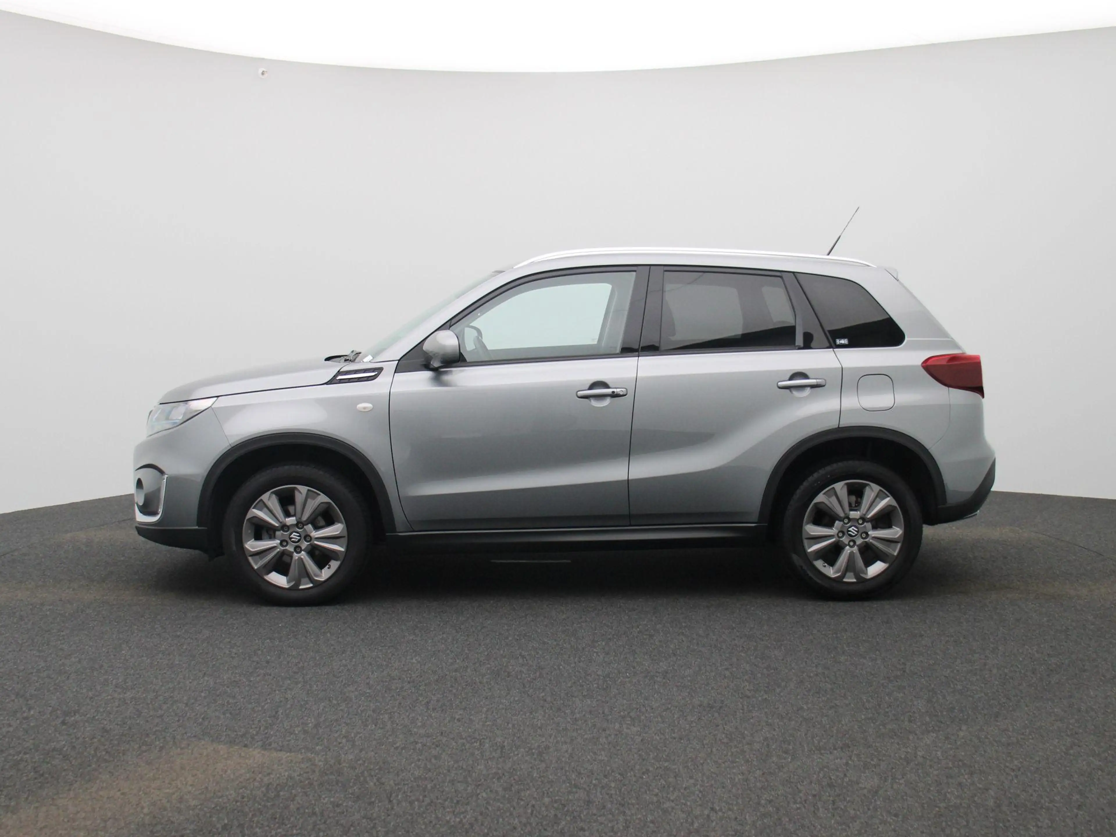 Suzuki Grand Vitara 1.5 Luxe+ 2WD A/T — photo 4