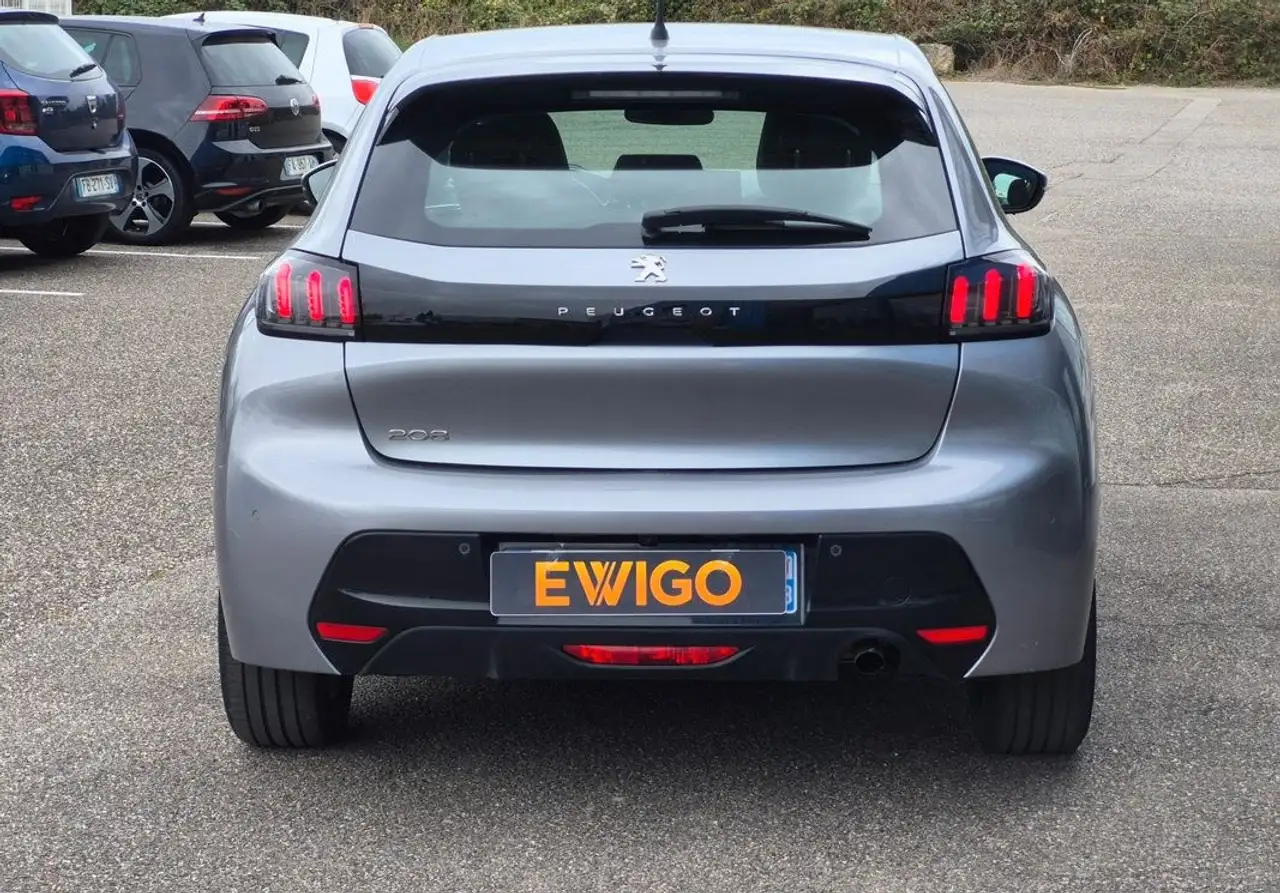 Peugeot 208 208 — photo 7