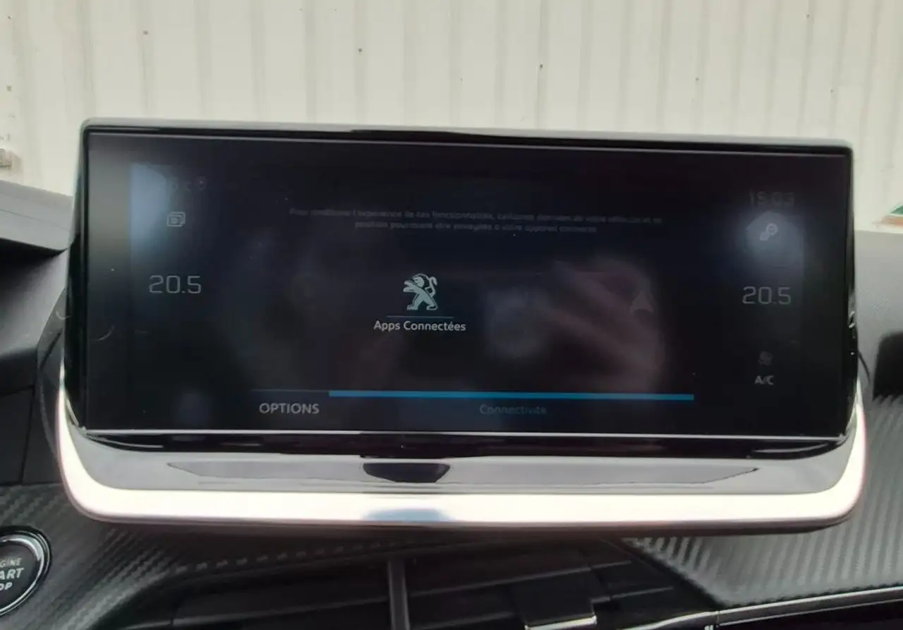 Peugeot 208 208 — photo 28
