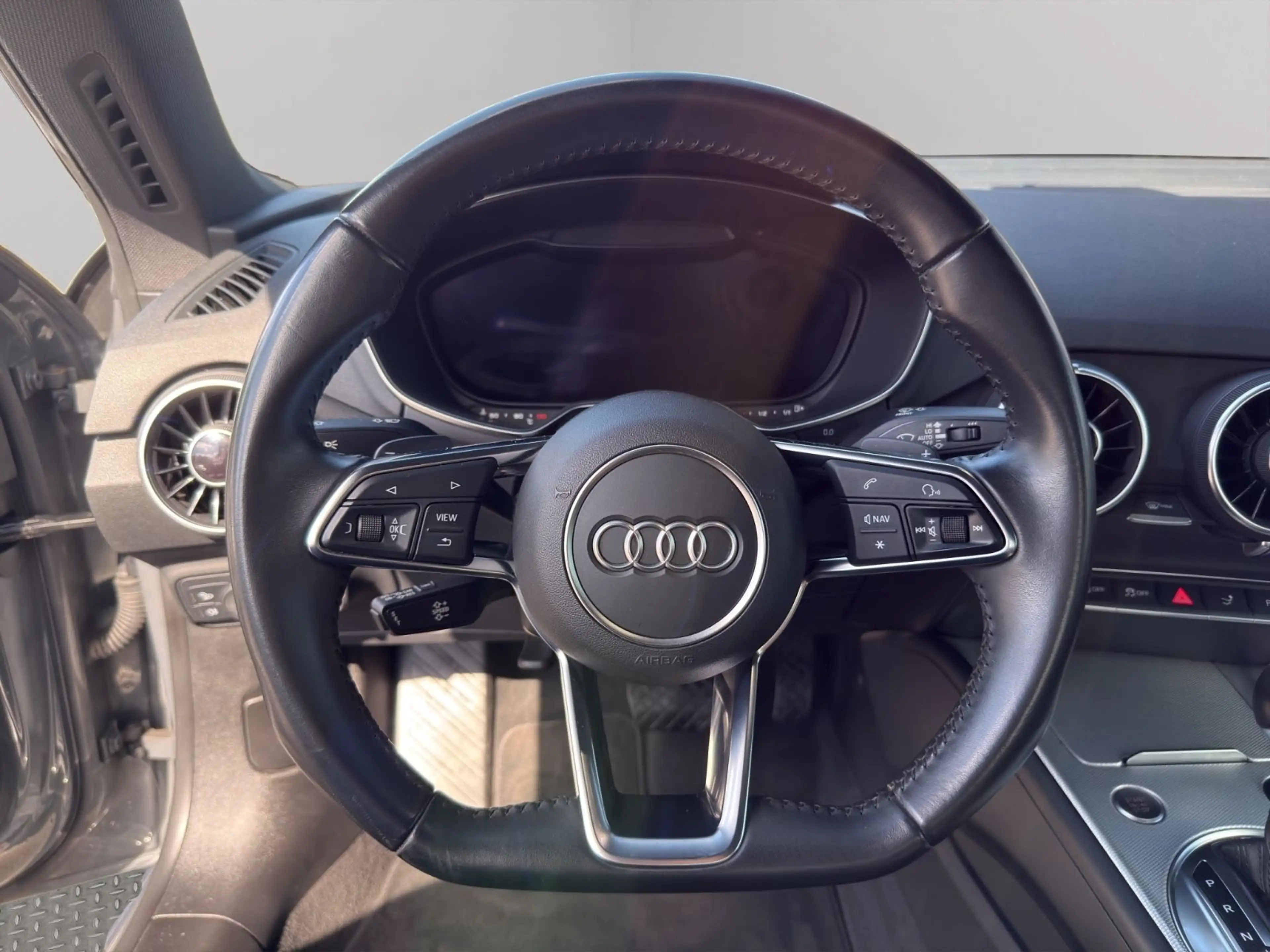 Audi TT Coupe 40 TFSI*S-LINE* — photo 10