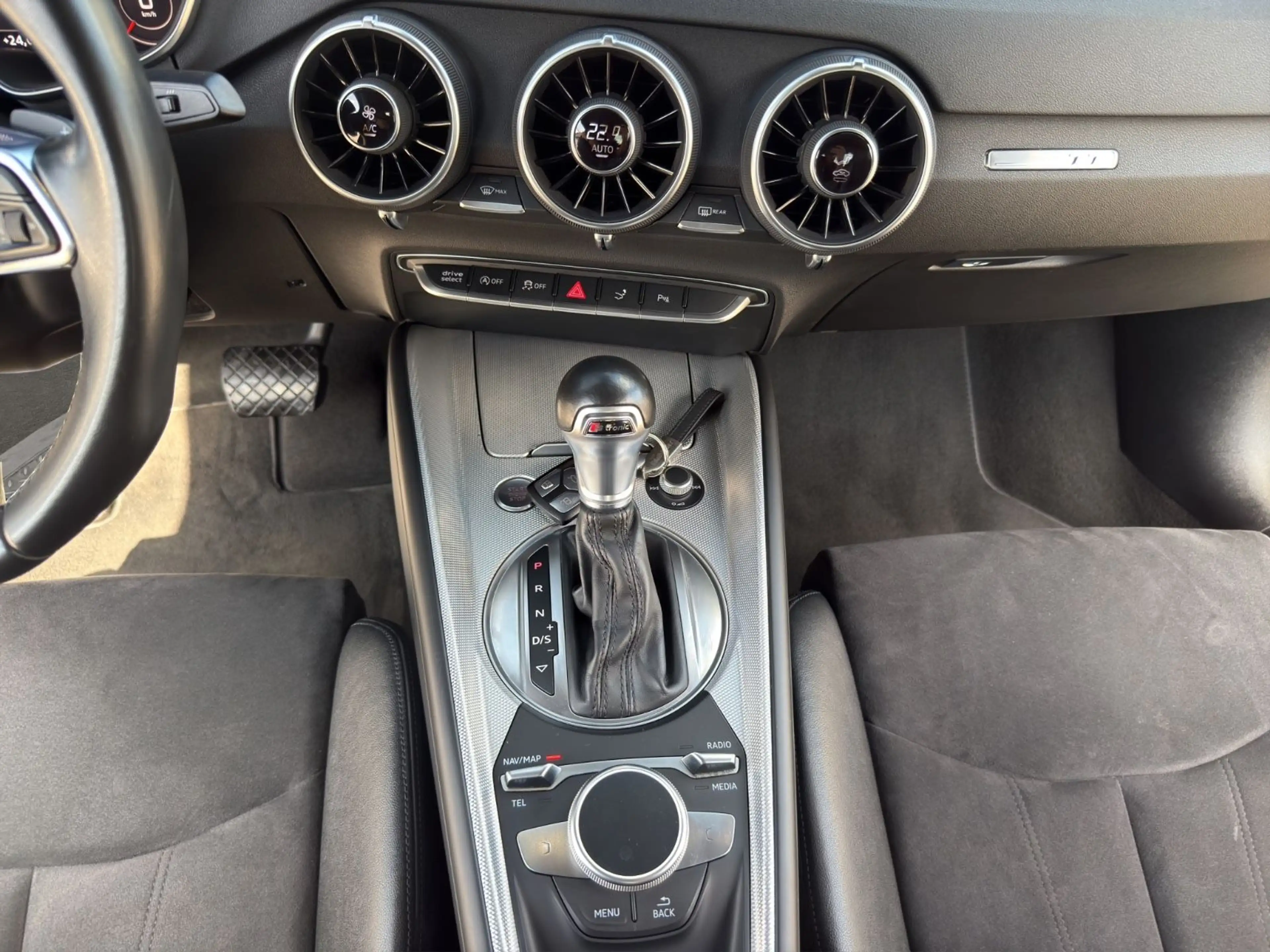 Audi TT Coupe 40 TFSI*S-LINE* — photo 15
