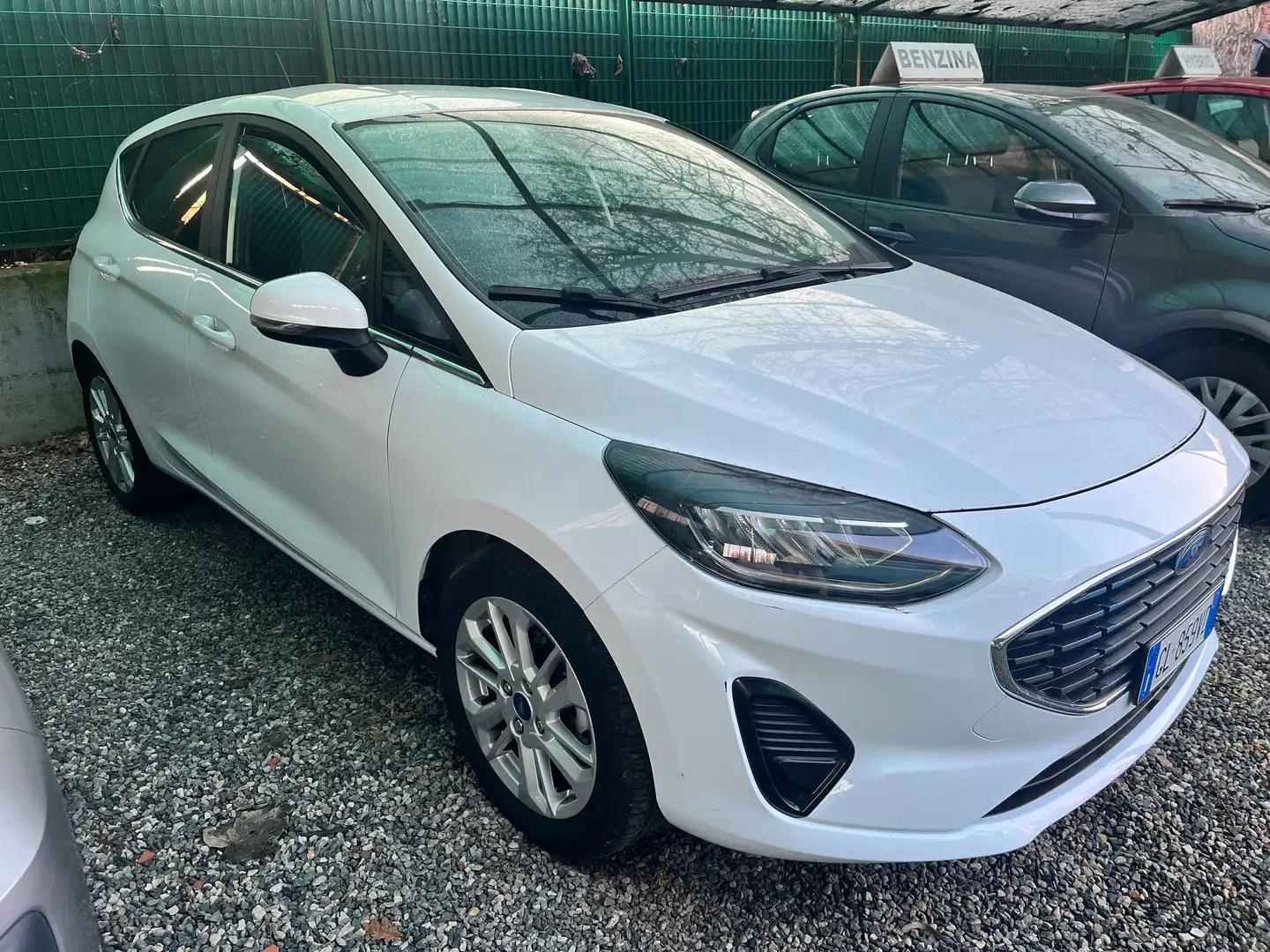 Ford Fiesta Fiesta VII 2022 5p 5p 1.1 Titanium Gpl 75cv Blanc - 1
