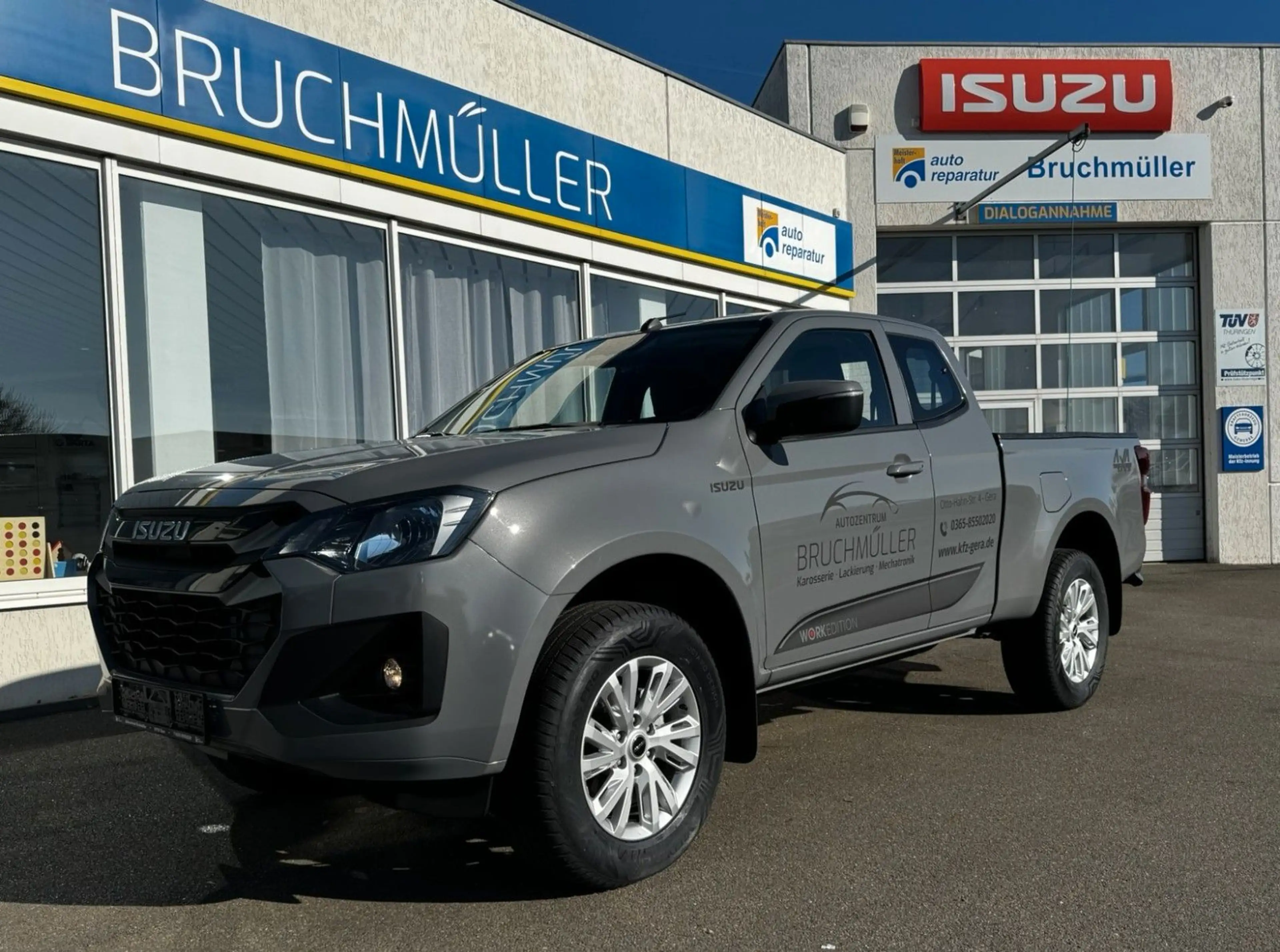 Isuzu D-Max Space Cab LS AT 4X4 Work Edition — photo 4