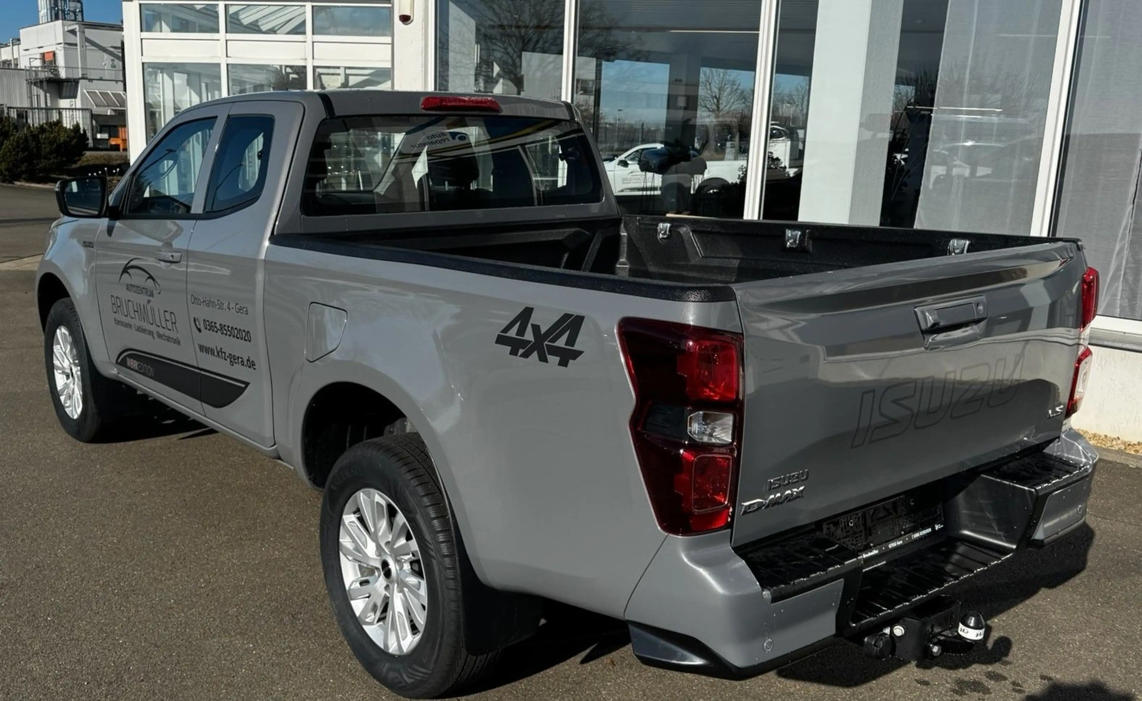 Isuzu D-Max Space Cab LS AT 4X4 Work Edition — photo 7