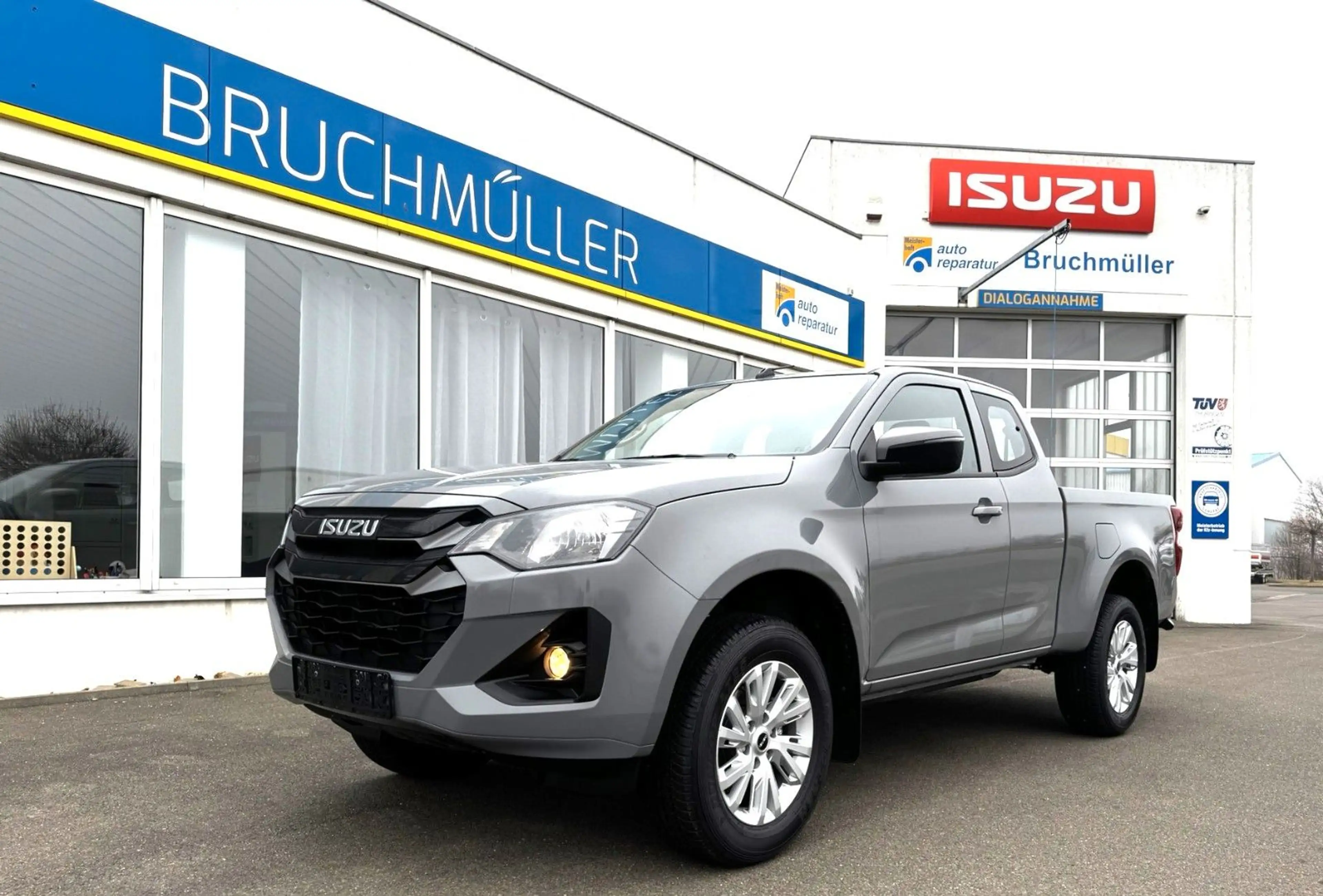 Isuzu D-Max Space Cab LS AT 4X4 Work Edition — photo 3