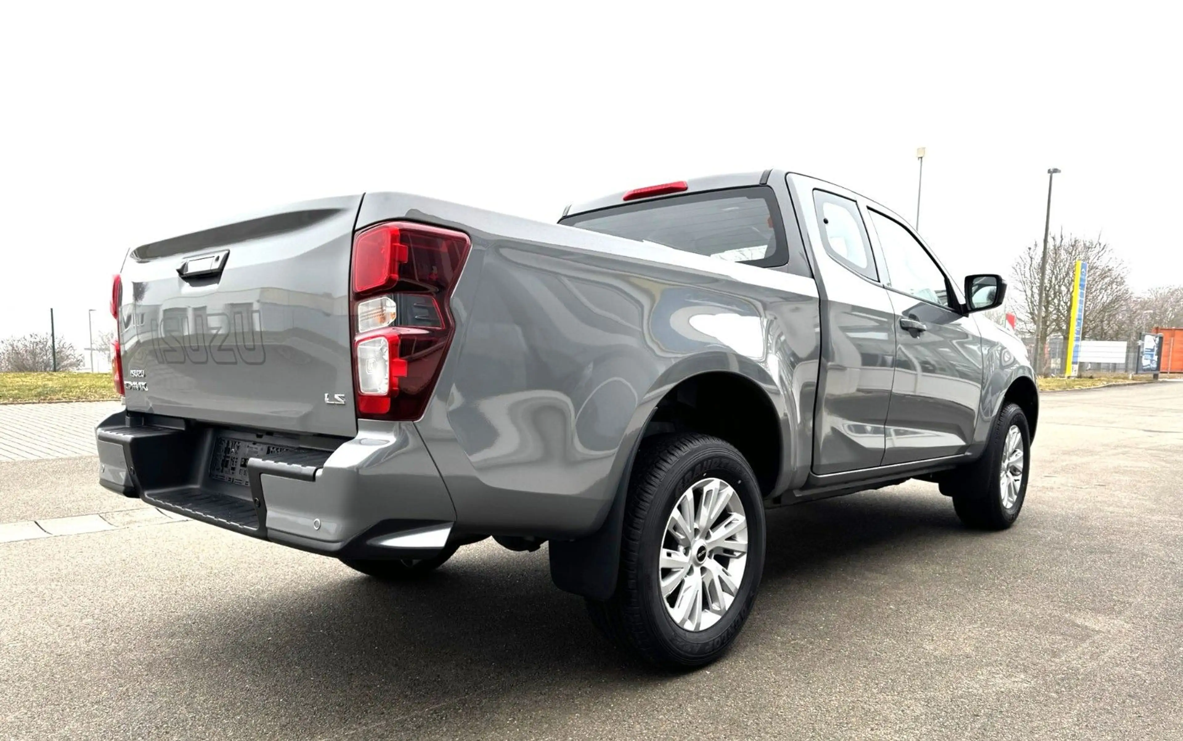 Isuzu D-Max Space Cab LS AT 4X4 Work Edition — photo 15