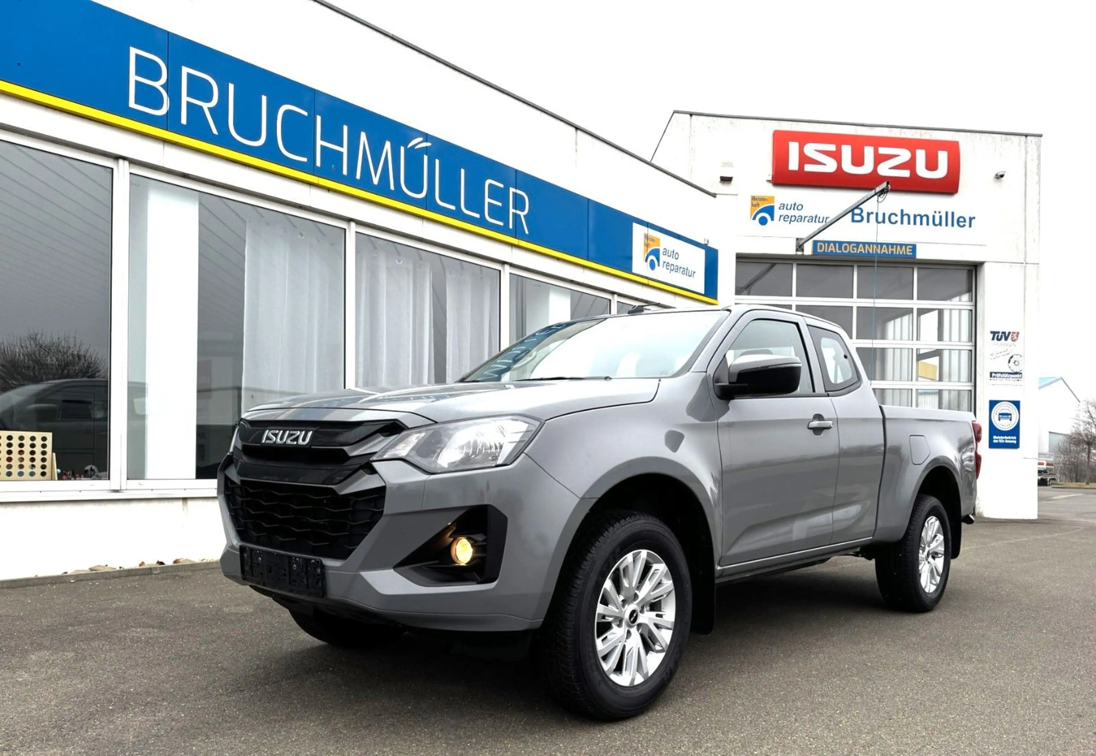 Isuzu D-Max Space Cab LS AT 4X4 Work Edition — photo 8
