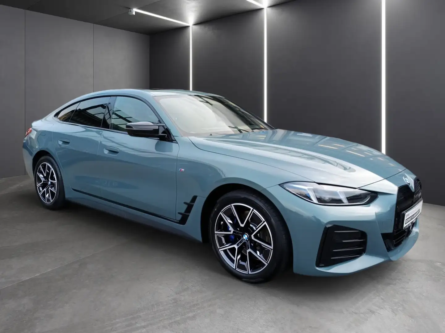 BMW i4 M50 M SPORTPAKET+GLASDACH+ANH.KUPPLUNG+DR.ASS PRO Grün - 2