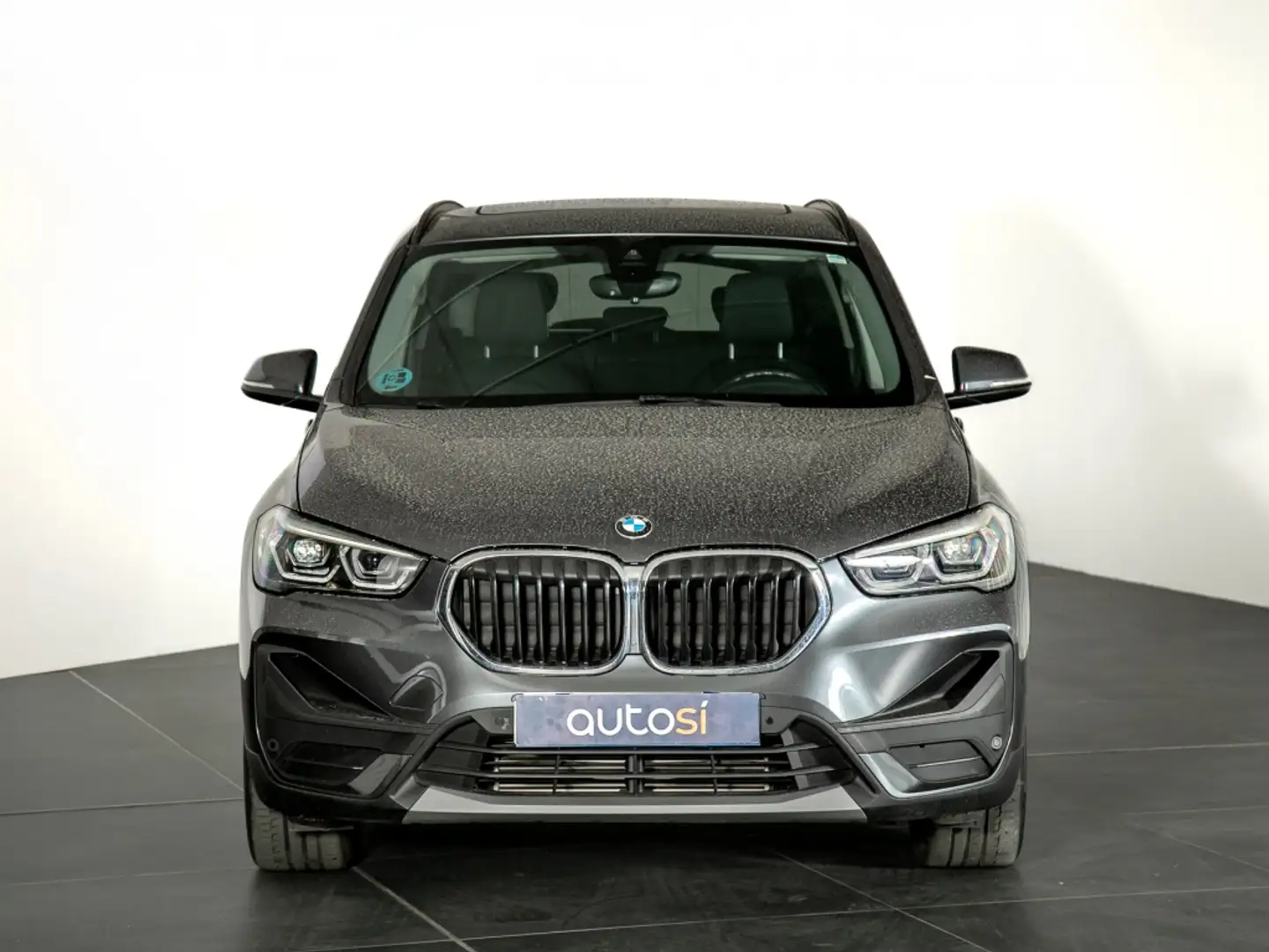 BMW X1 sDrive 18i Gris - 2