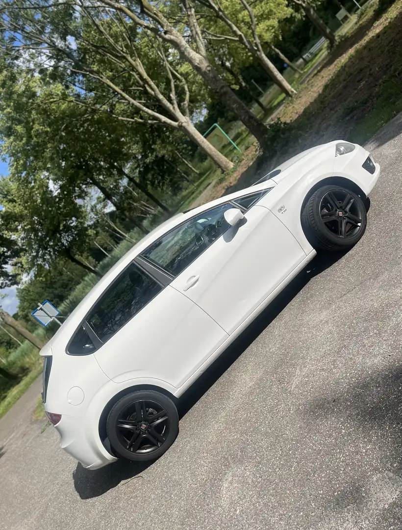 SEAT Leon 1.2 TSI Eco.Bns COPA Wit - 2