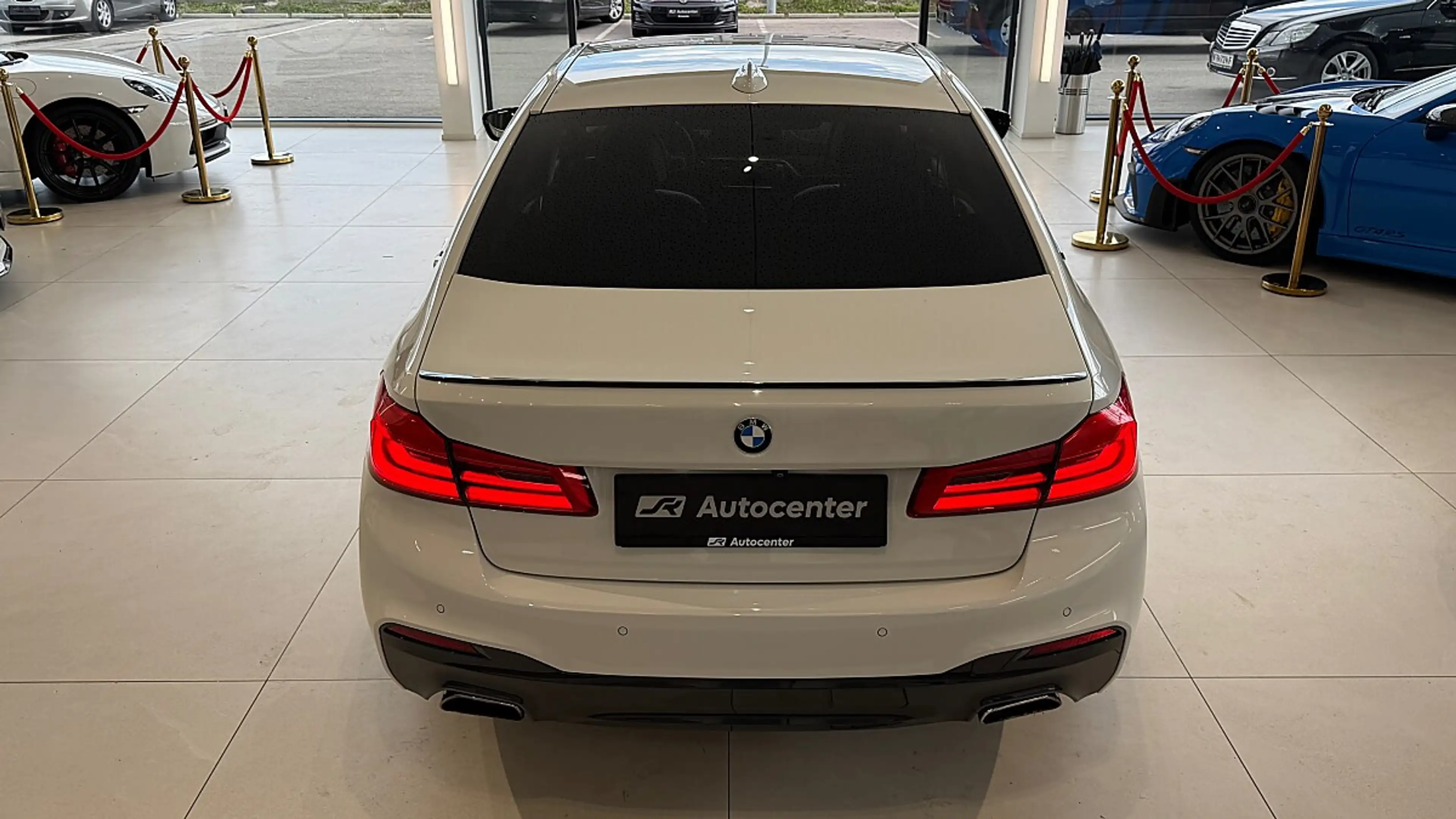 BMW 530 e PHEV iPerformance — photo 15