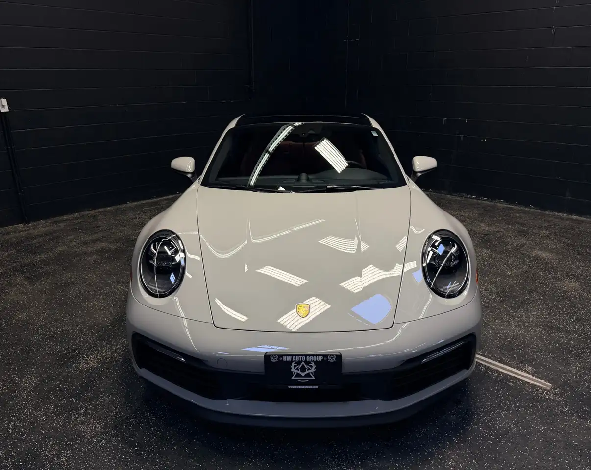 Porsche 911 снимка Porsche 911